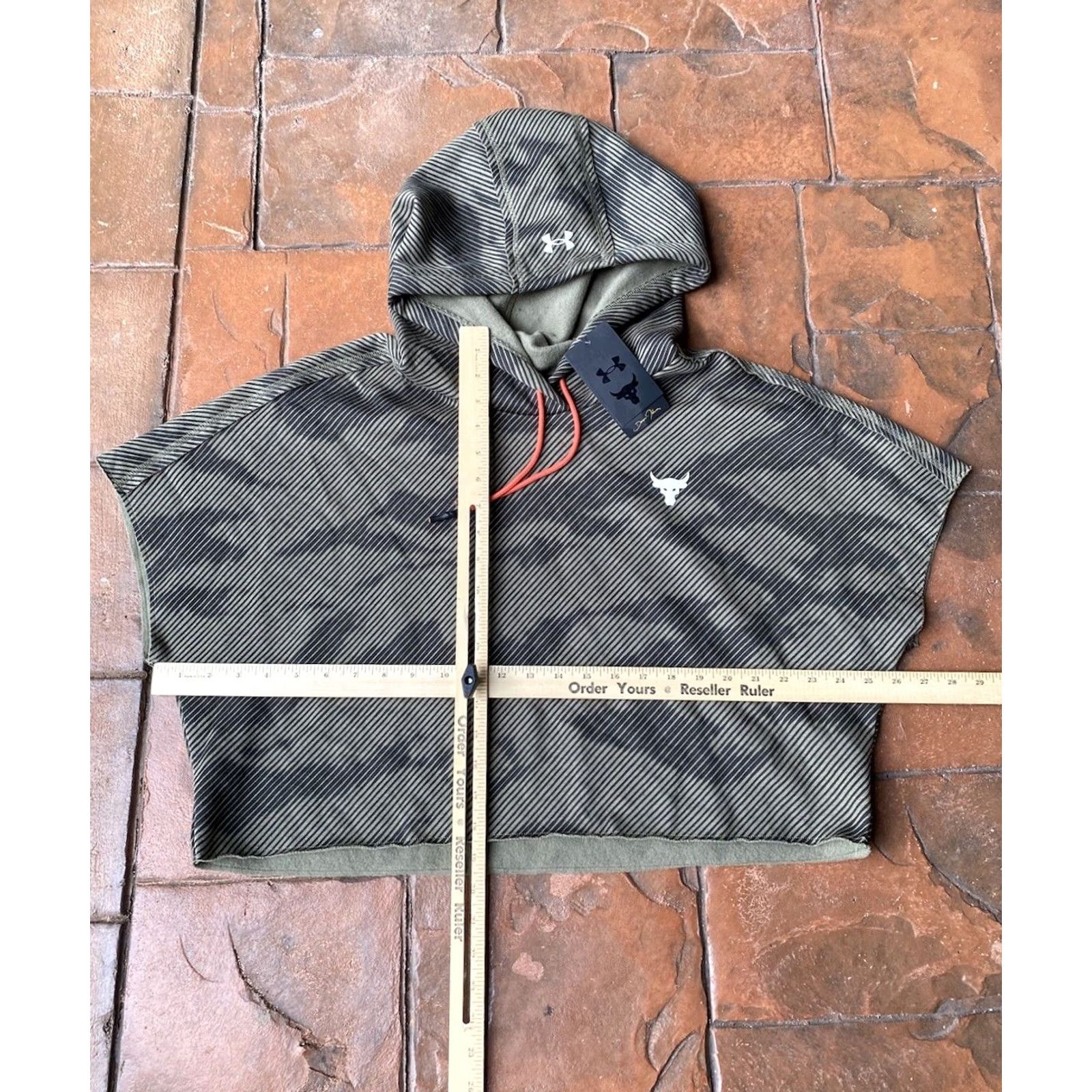 Under Armour Under Armour Project Rock Crop Fleece Gym Hoodie Women’s Medium Short Sleeve NWT Size M / US 6-8 / IT 42-44 - 4 Thumbnail