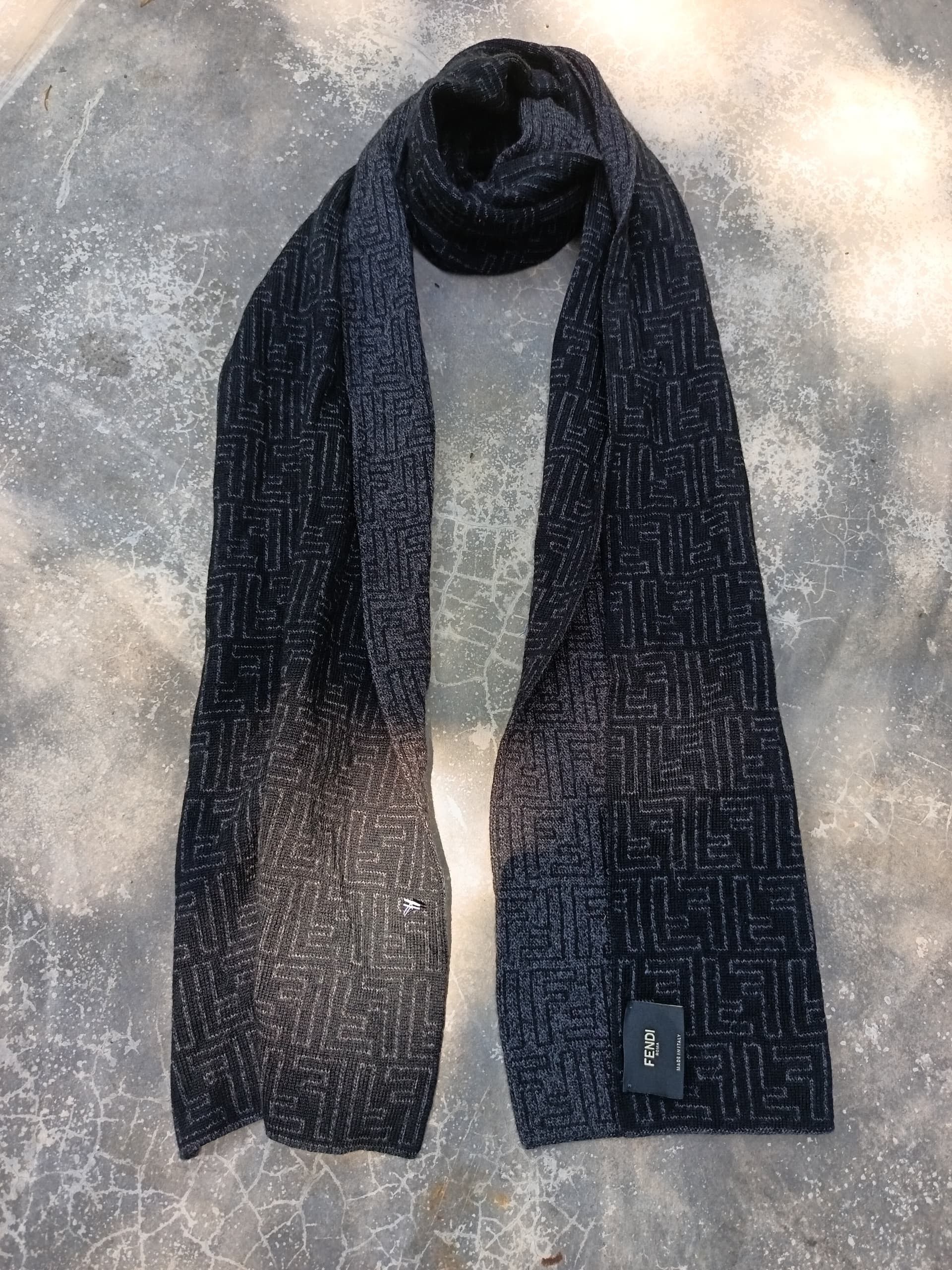 Fendi Fendi muffler / scarfs Size ONE SIZE - 1 Thumbnail