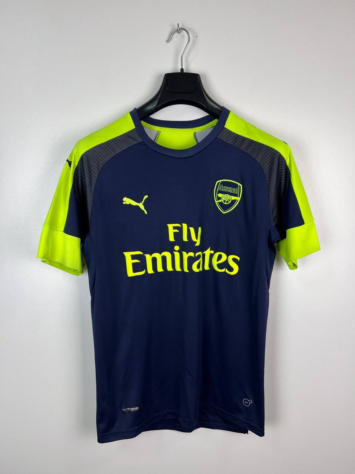Puma Arsenal Puma jersey t-shirts size M Size US M / EU 48-50 / 2 - 1 Thumbnail