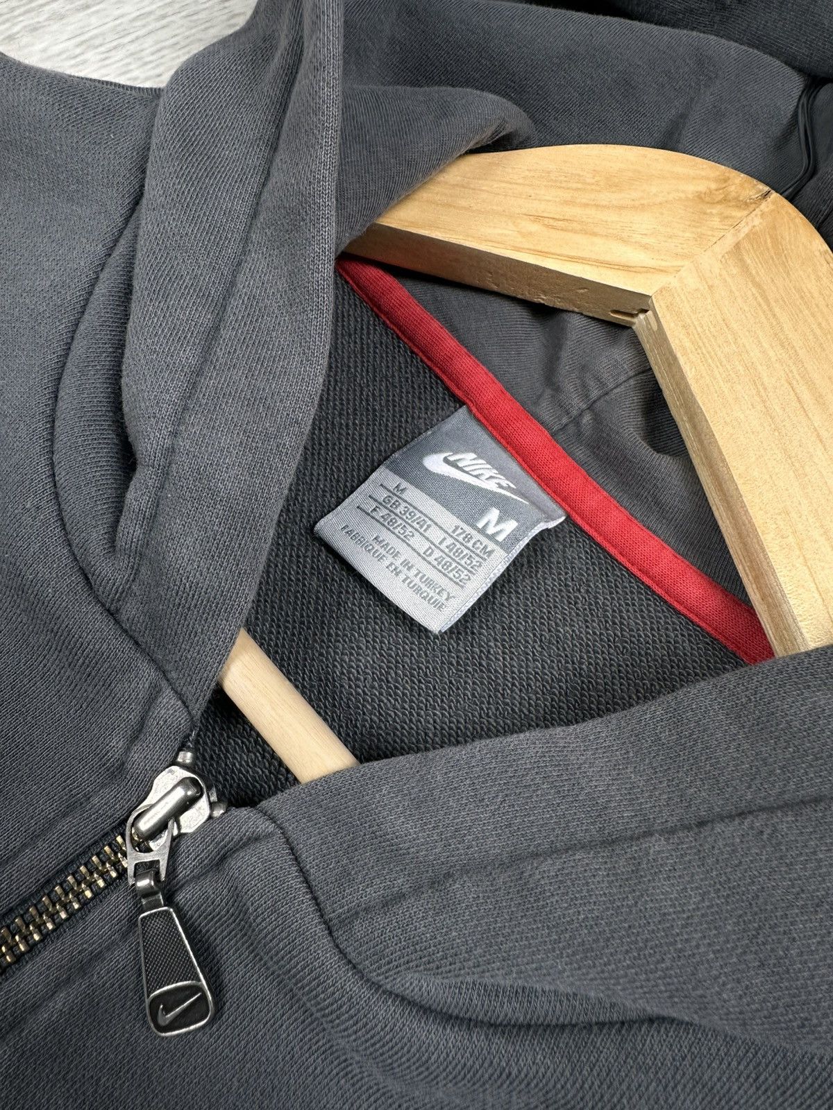Nike Vintage Nike Y2K Zip Hoodie Big Logo Size US M / EU 48-50 / 2 - 7 Thumbnail