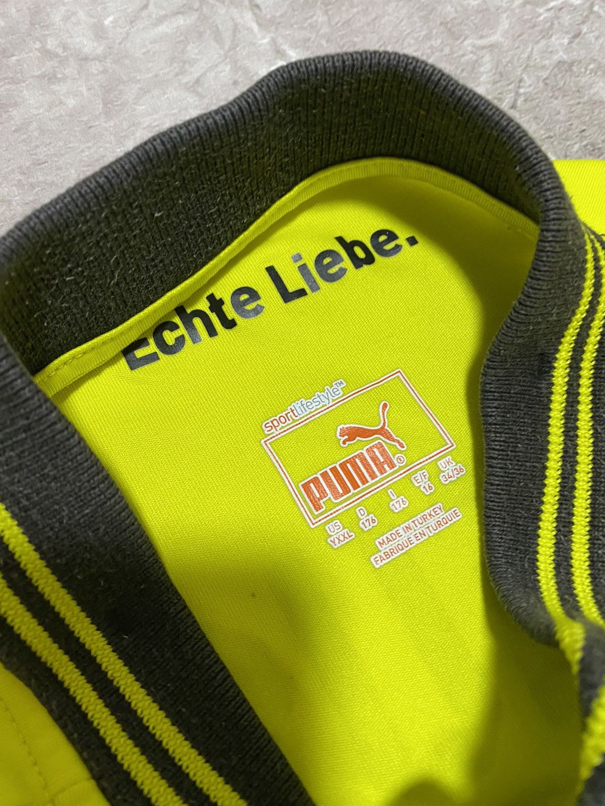 Puma Puma BVB Borussia Dortmund 11/12 Marco Reus 11 Soccer Jersey Size US S / EU 44-46 / 1 - 12 Thumbnail
