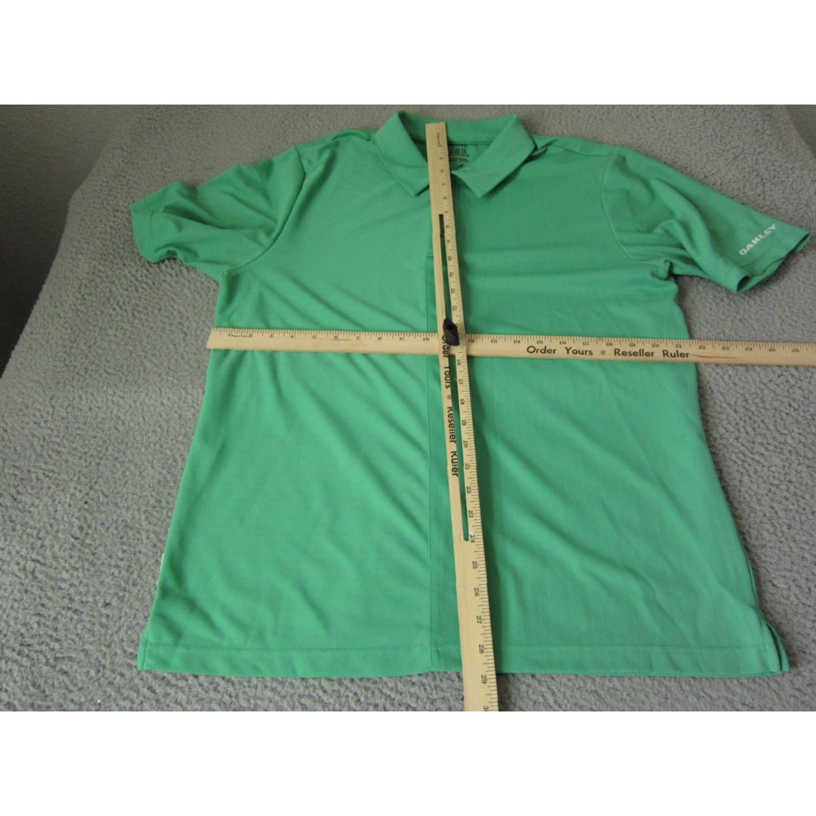 Oakley VINTAGE Oakley Polo Shirt Mens Green 90s Moisture Wicking Golf Shirt Adult Large Polo Shirt Green Mens Size US L / EU 52-54 / 3 - 5 Thumbnail