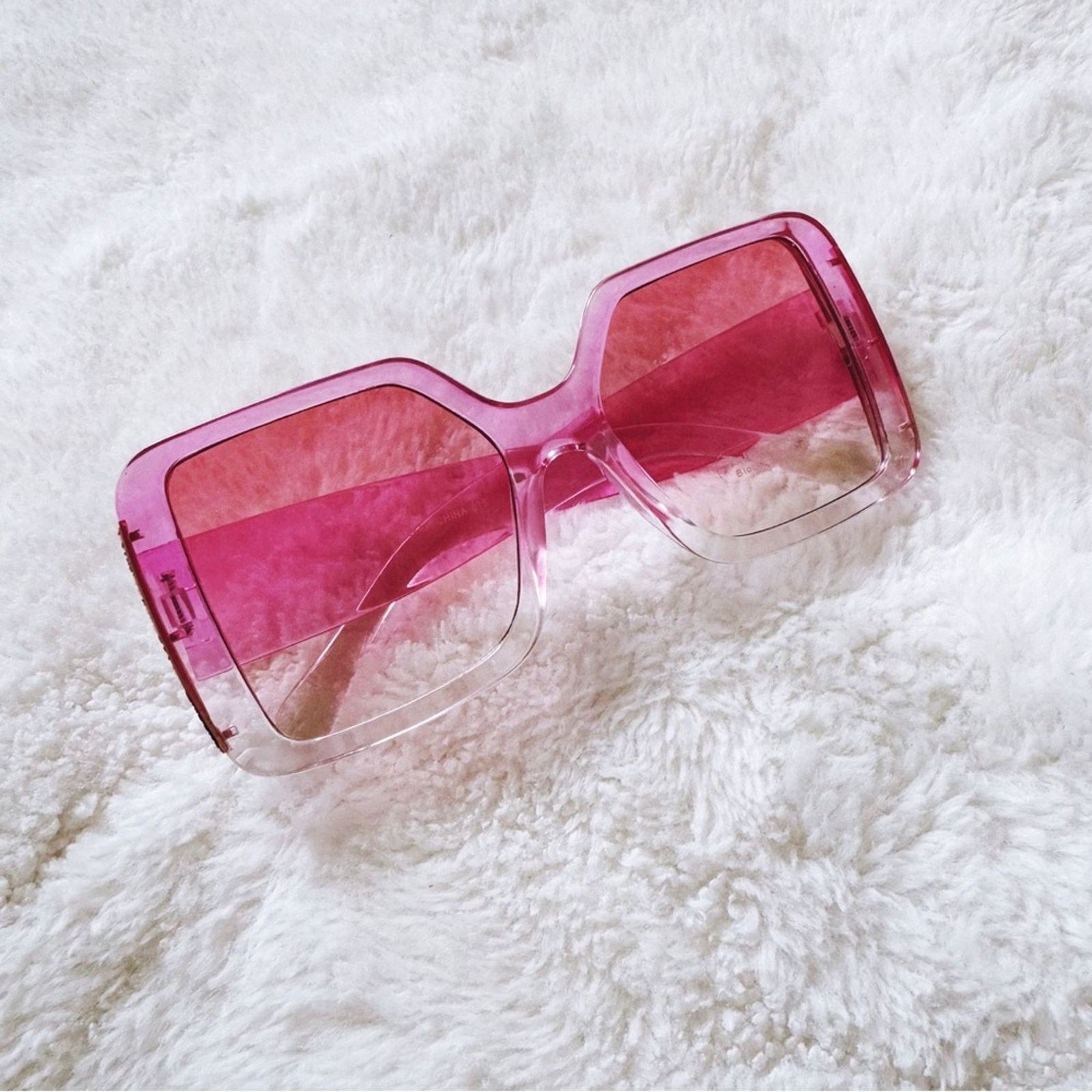 Other Junia Clear Pink Oversized Sunglasses Size ONE SIZE - 3 Thumbnail