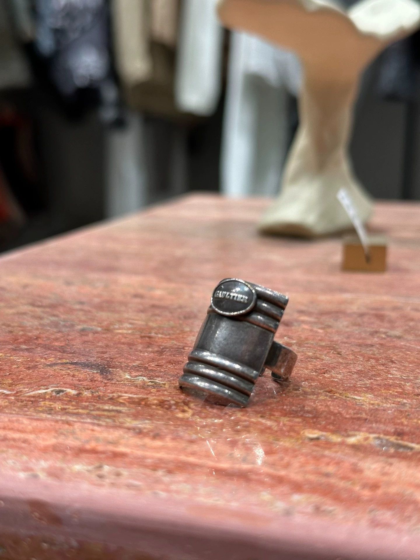Jean Paul Gaultier Jean Paul Gaultier Shield split ring Size ONE SIZE - 1 Thumbnail