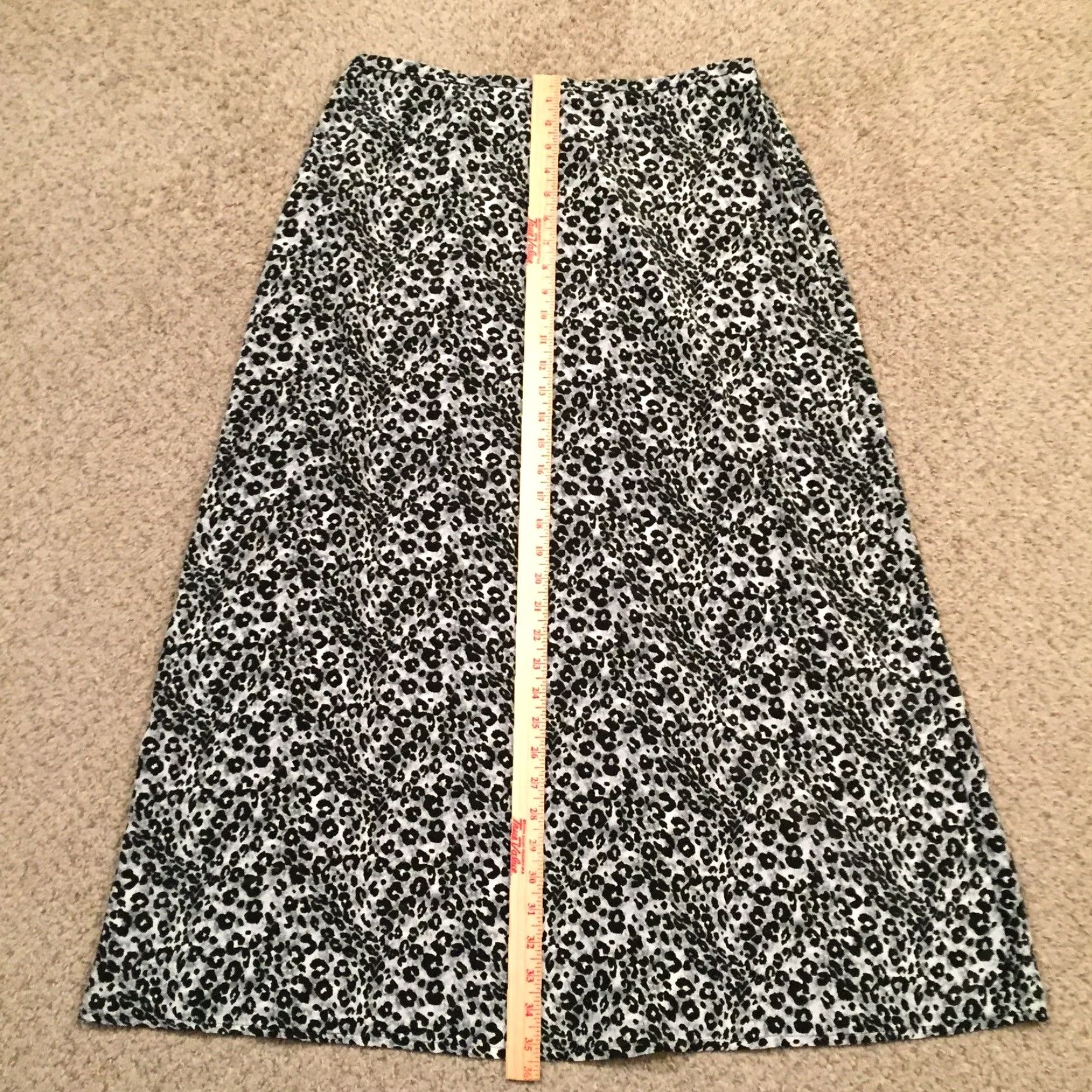 Vintage Leslie Fay Skirt Maxi Long Gray Animal Print 14 Women's Elastic Waist Unlined Polyester Modern Size 36" / US 14 / IT 50 - 4 Thumbnail