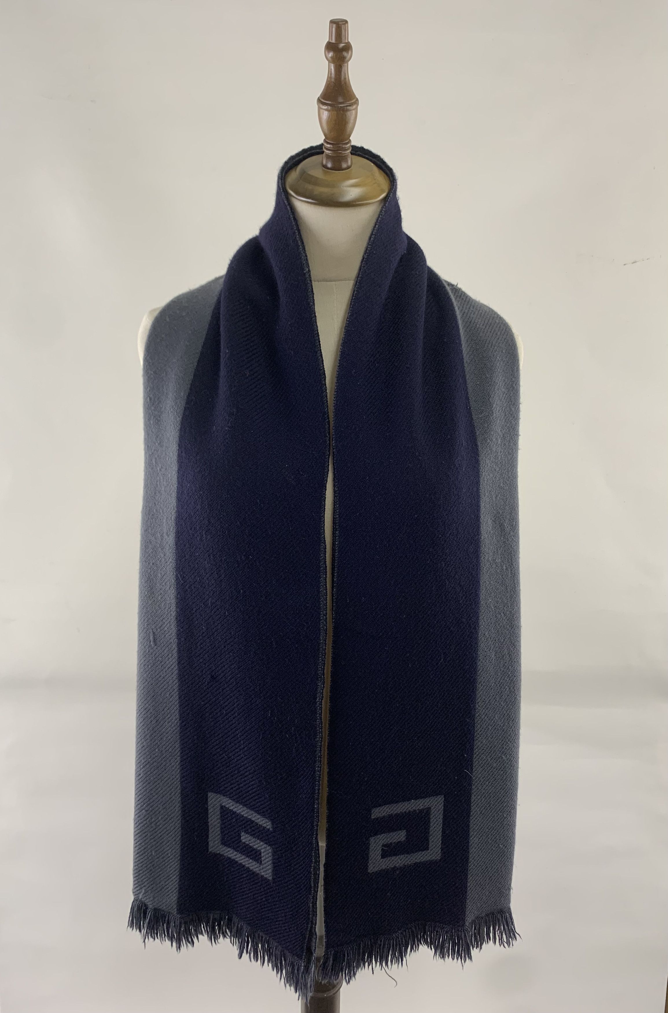 Gucci Gucci Scarf Wool Muffler Neck Wrap BL9313 Size ONE SIZE - 1 Thumbnail