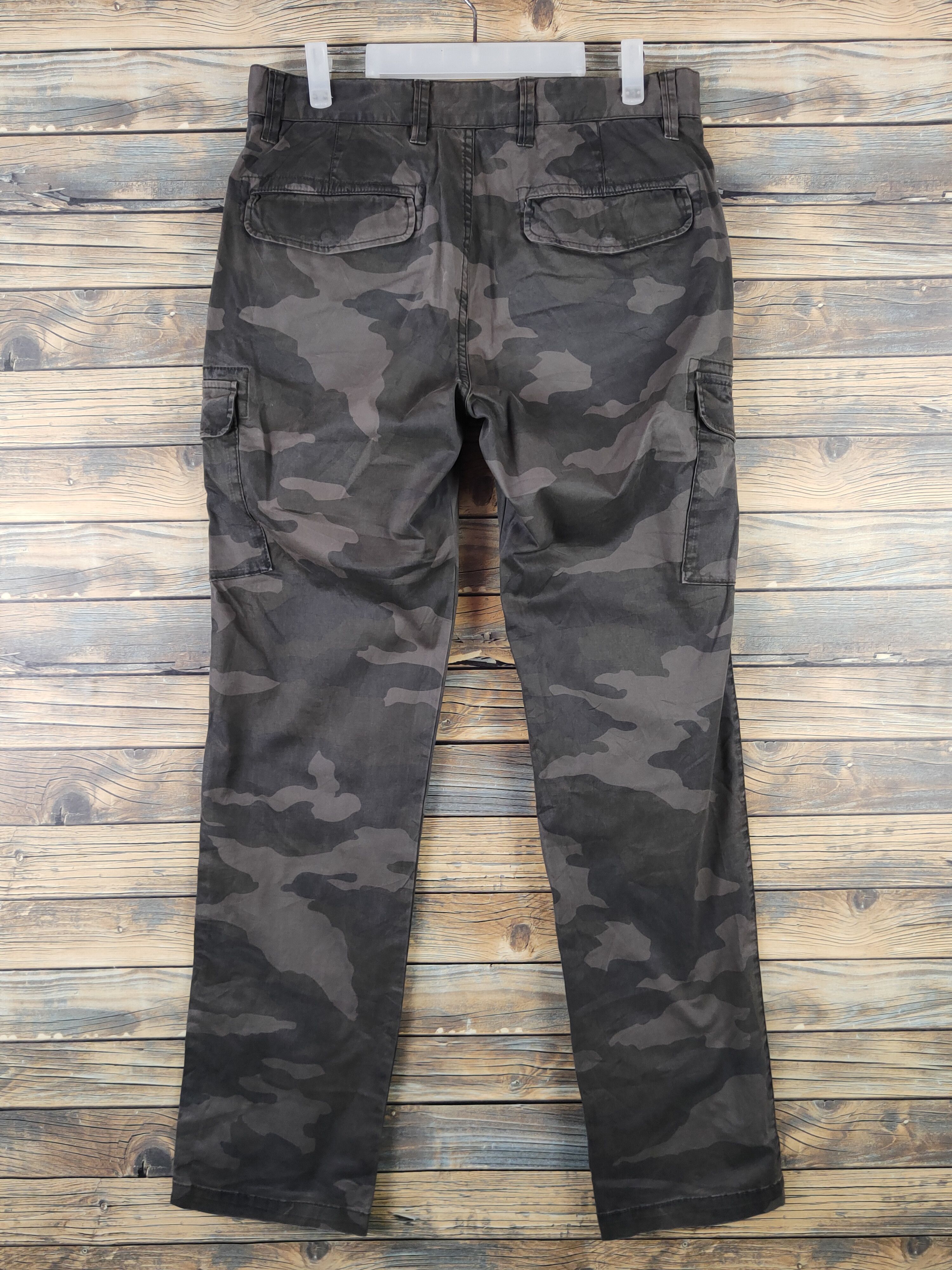 Japanese Brand DLL Uniqlo Camouflage Multipocket Tactical Cargo Pants #117 Size US 31 - 7 Thumbnail