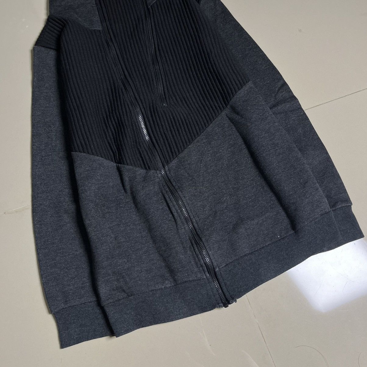 Le Grande Bleu (L.G.B.) Rare if six was nine / LGB Style Gothic Ribbed Fur Hoodie Size US M / EU 48-50 / 2 - 2 Thumbnail