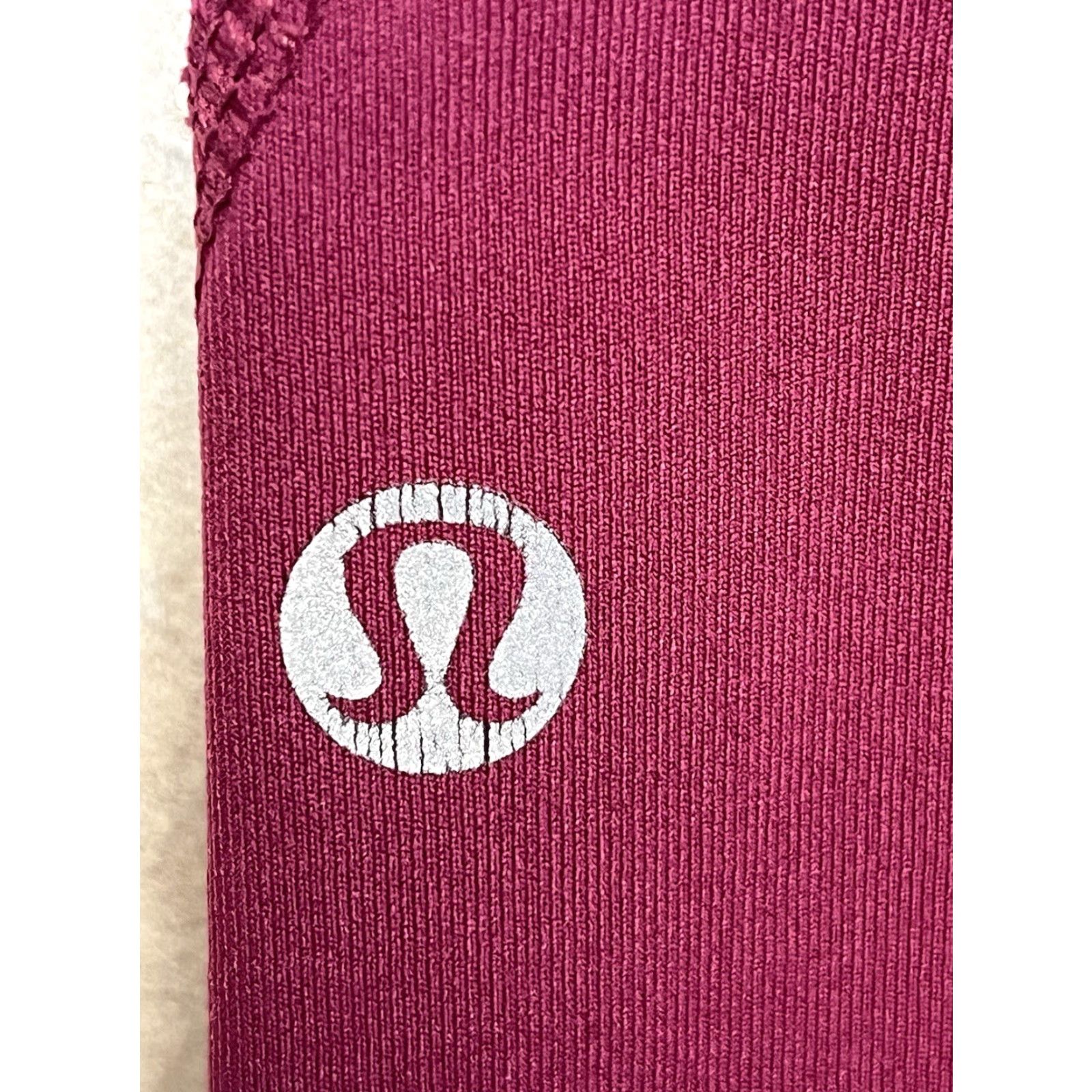 Lululemon Lululemon Leggings Women Size 8 Ankle High Rise Plum Activewear Yoga Gym Pockets Zip Pocket Size 30" / US 8 / IT 44 - 6 Thumbnail