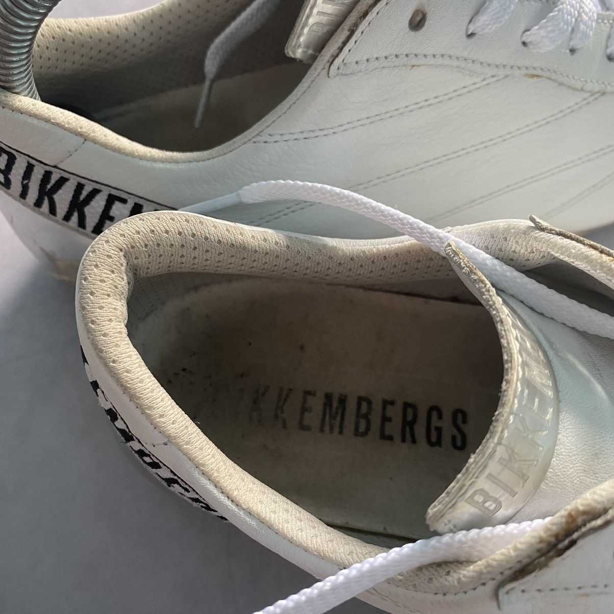 Dirk Bikkembergs Archive Dirk Bikkembergs Vintage White Balenciaga Style Size US 6 / EU 39 - 16 Thumbnail