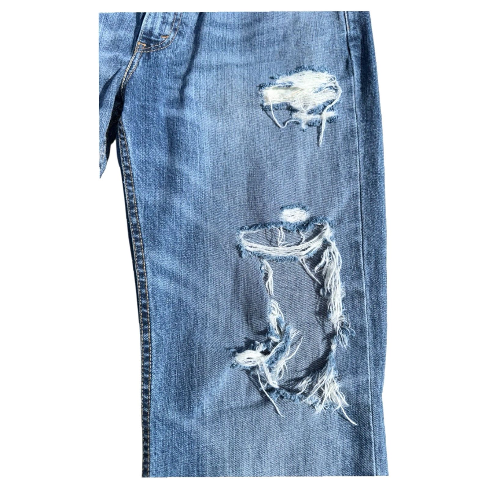 Levi's VINTAGE Levi's 514 Jeans Light Wash Distressed Denim 34x32 Men Straight Blue 514 Jeans Size US 34 / EU 50 - 3 Thumbnail
