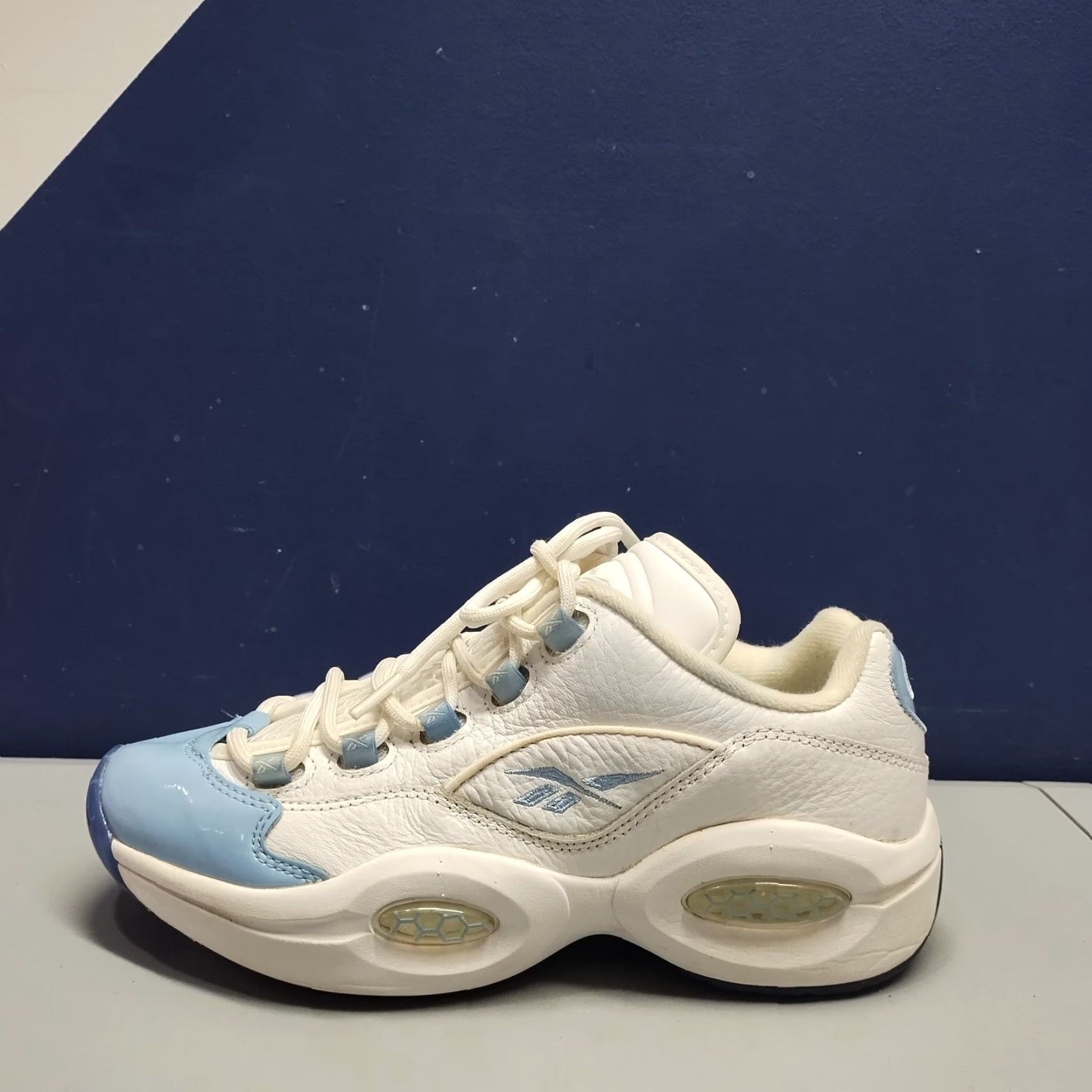 Reebok Reebok Question Low Iverson Patent Leather Sneakers Womens 5.5 Fluid Blue FY2345 S5.5 Womens Sneakers Blue 90s? Size US 6 / IT 36 - 4 Thumbnail
