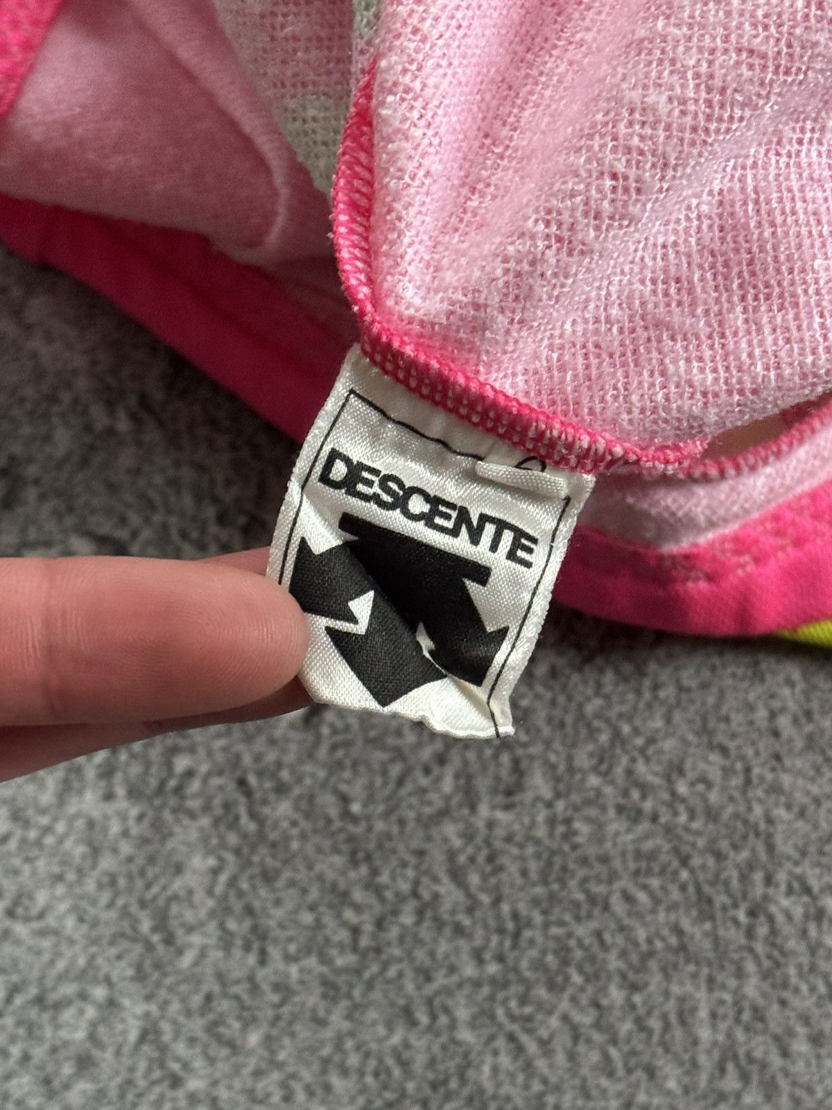 Vintage Descente XL all printed vintage cycling jersey tee T-shirt Size US XL / EU 56 / 4 - 12 Thumbnail
