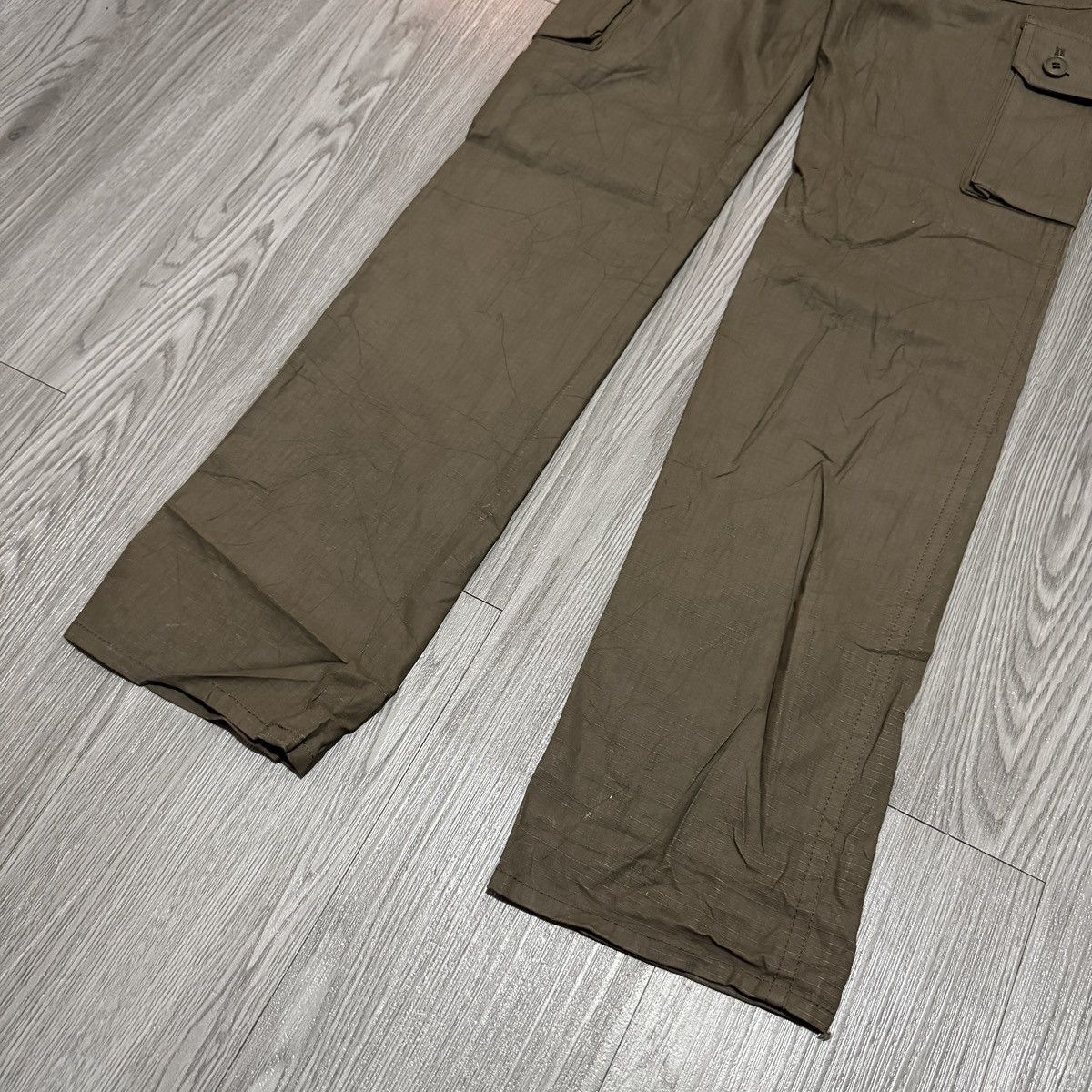 Hysteric Glamour Hysteric Glamour Ripstop Cargo Pants Size 29" - 9 Thumbnail