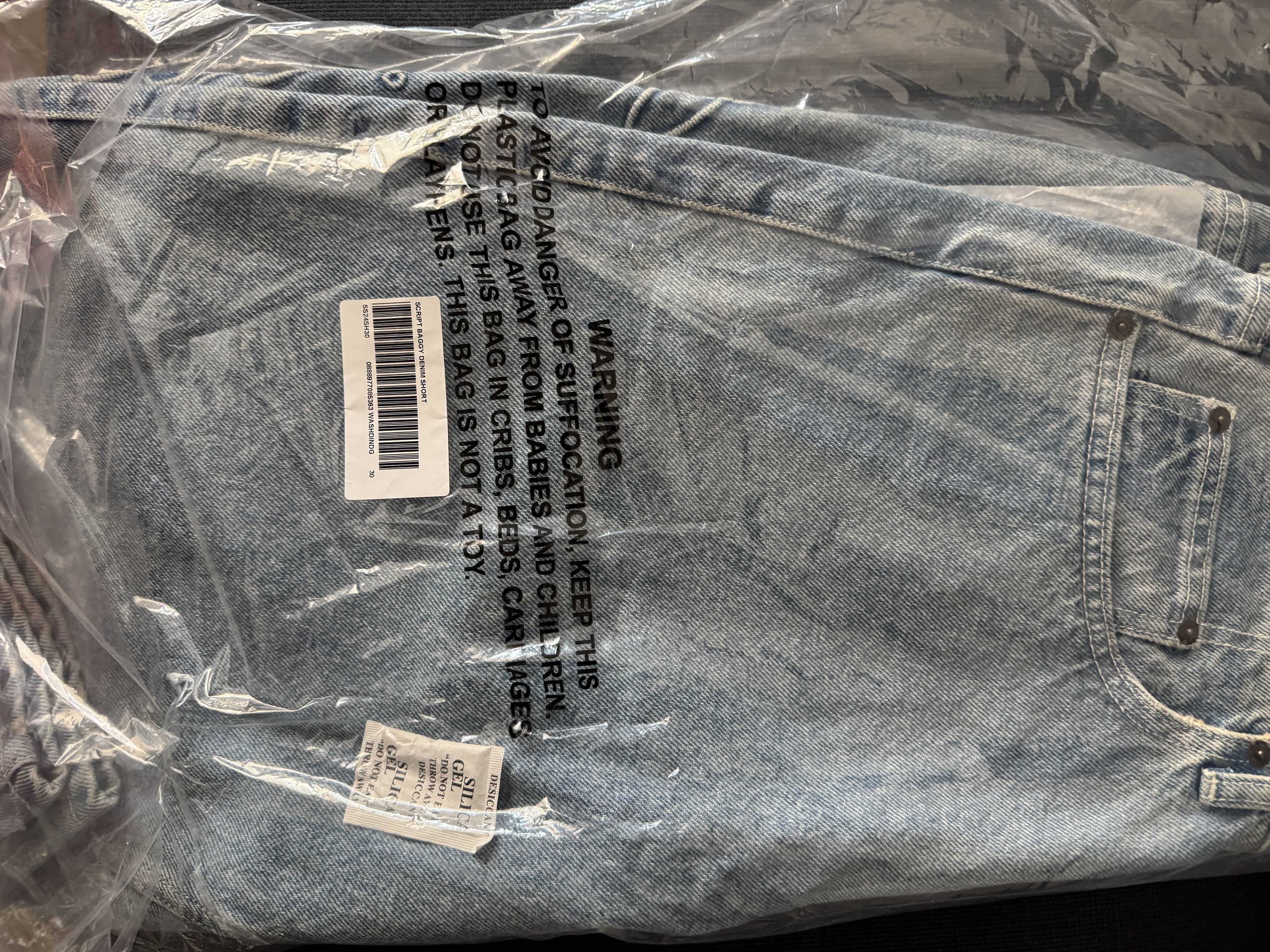 Supreme Script Baggy Denim Short Size US 30 / EU 46 - 6 Thumbnail