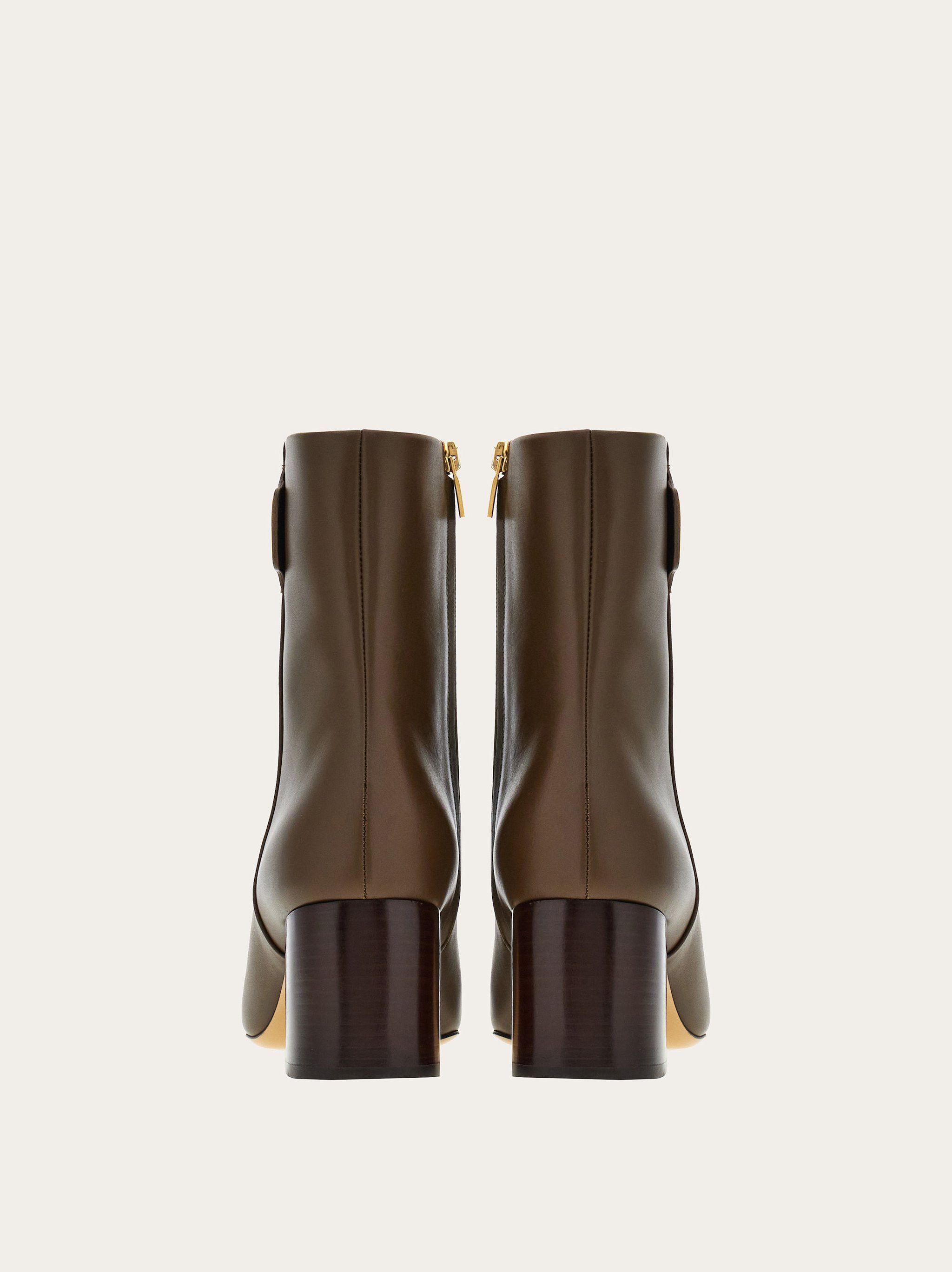 Salvatore Ferragamo o1s1rm0924 Ankle Boots in Dark Brown Size US 8.5 / IT 38.5 - 4 Thumbnail