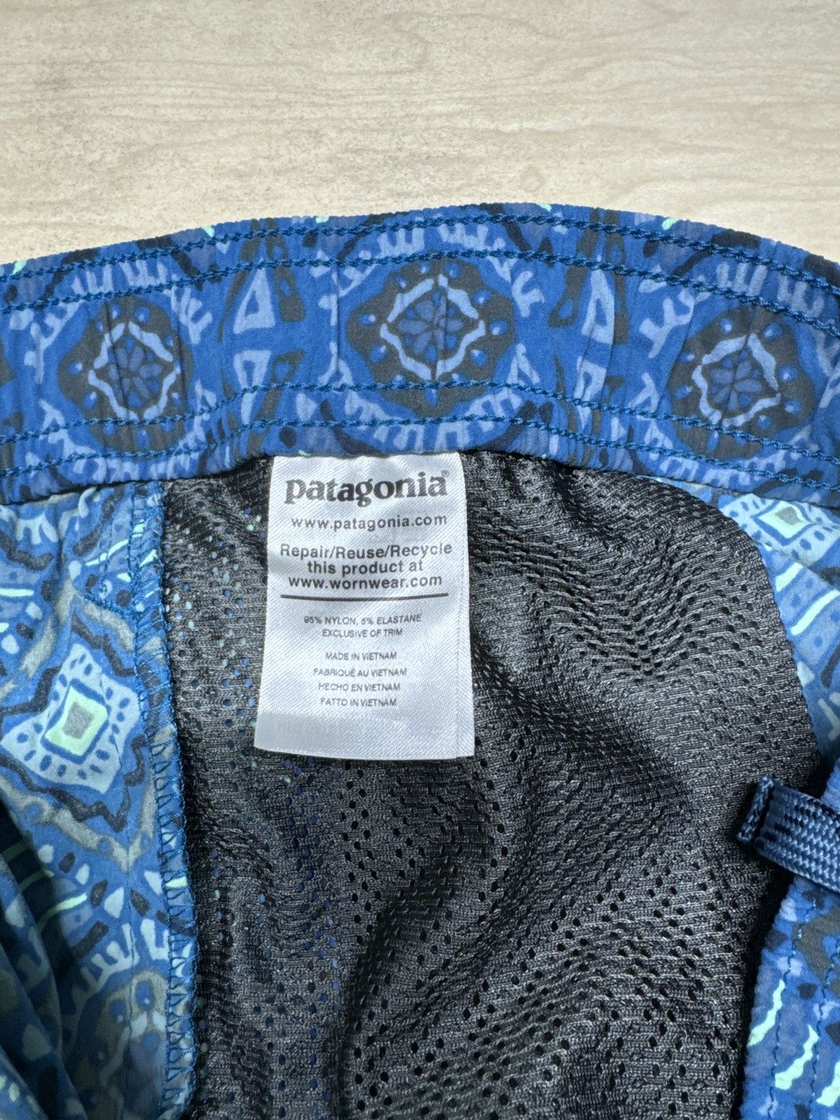 Patagonia Patagonia Wavefarer Volley Sz XXL Size US 42 / EU 58 - 5 Thumbnail