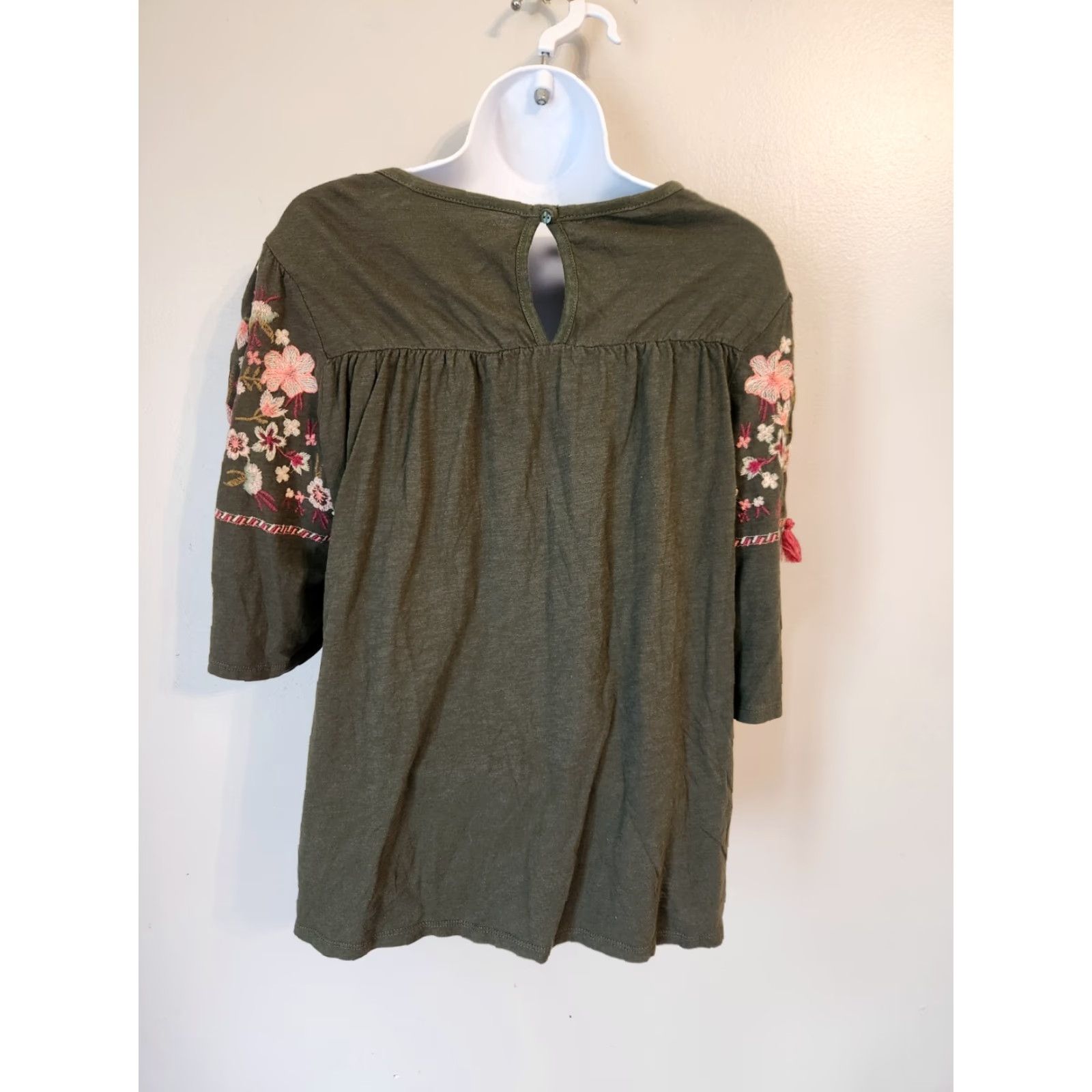 Vintage St. John's Bay Green Embroidered Floral Short Sleeve Top Womens M Bohemian Hippie Casual Shirt Size M / US 6-8 / IT 42-44 - 5 Thumbnail