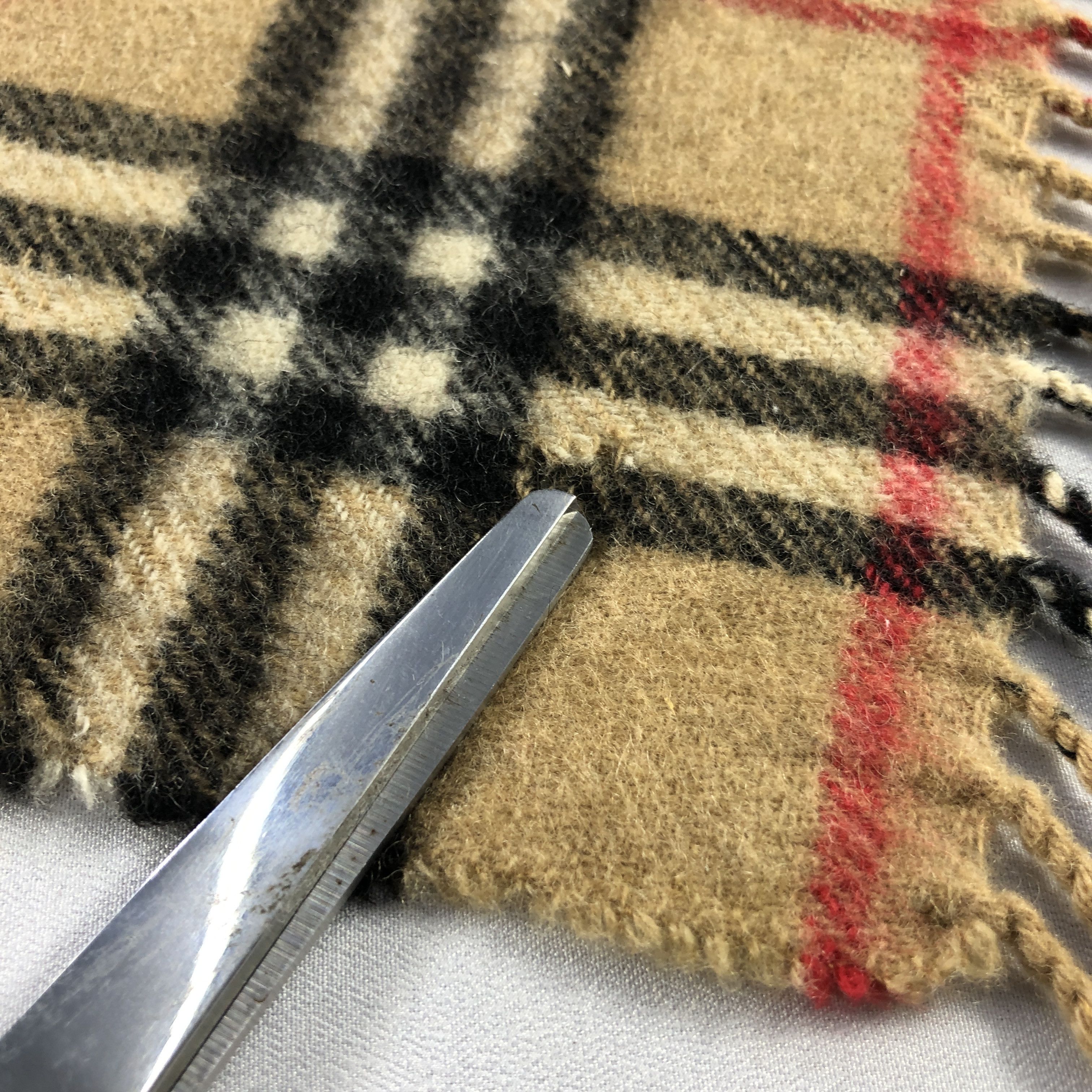 Burberry Burberrys Nova Check Tan Wool/Cashmere Scarf Muffler V2842 Size ONE SIZE - 9 Thumbnail