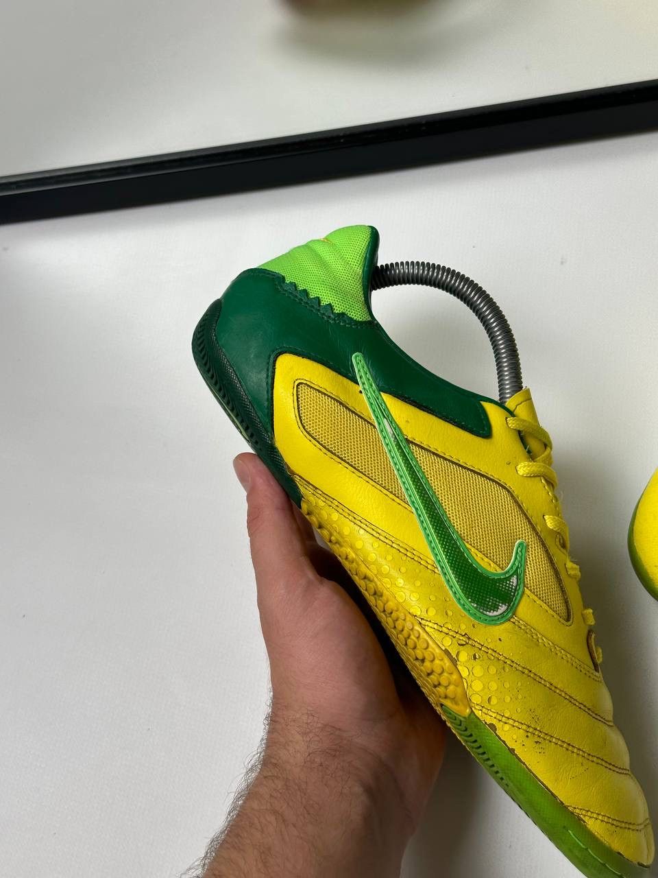 Nike Vintage Brazil Nike Elastico Pro Mens low top sneakers Y2K Size US 9 / EU 42 - 2 Thumbnail