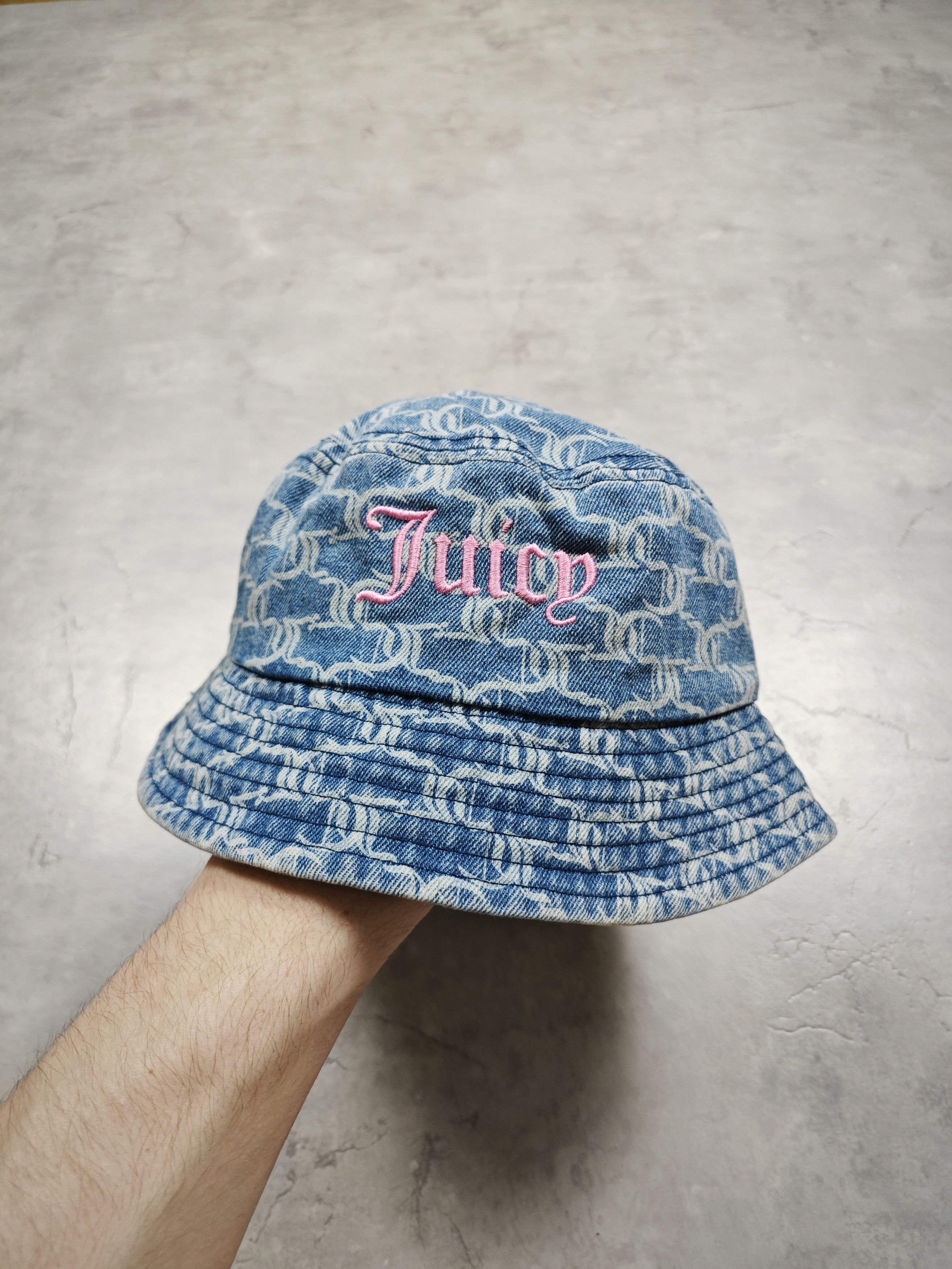 Juicy Couture Juisy Couture hat Size ONE SIZE - 1 Thumbnail