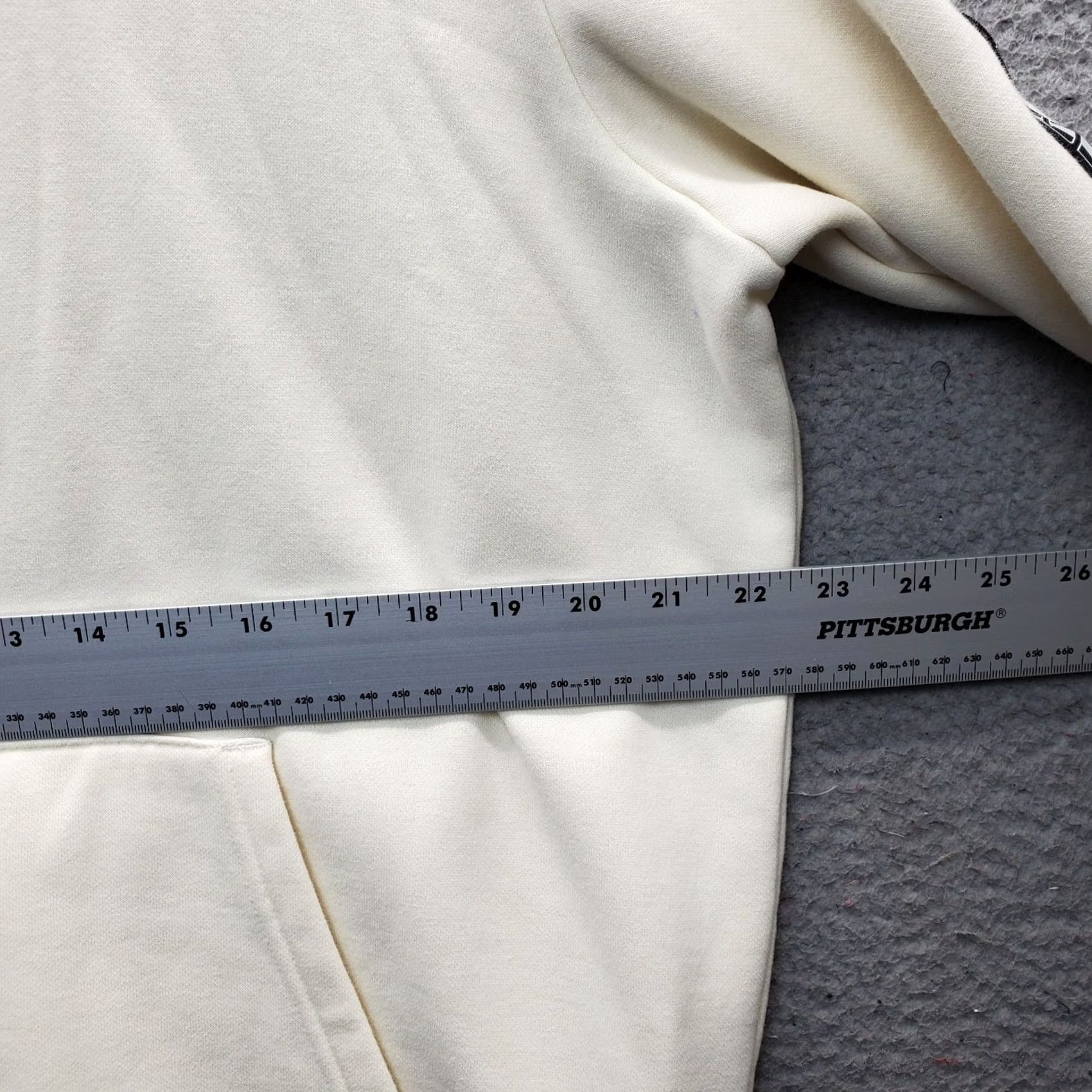 Puma PUMA Essentials Hoodie Mens L White Pullover Cat Logo Knit Fleece Hoodie Pullover Size US L / EU 52-54 / 3 - 4 Thumbnail