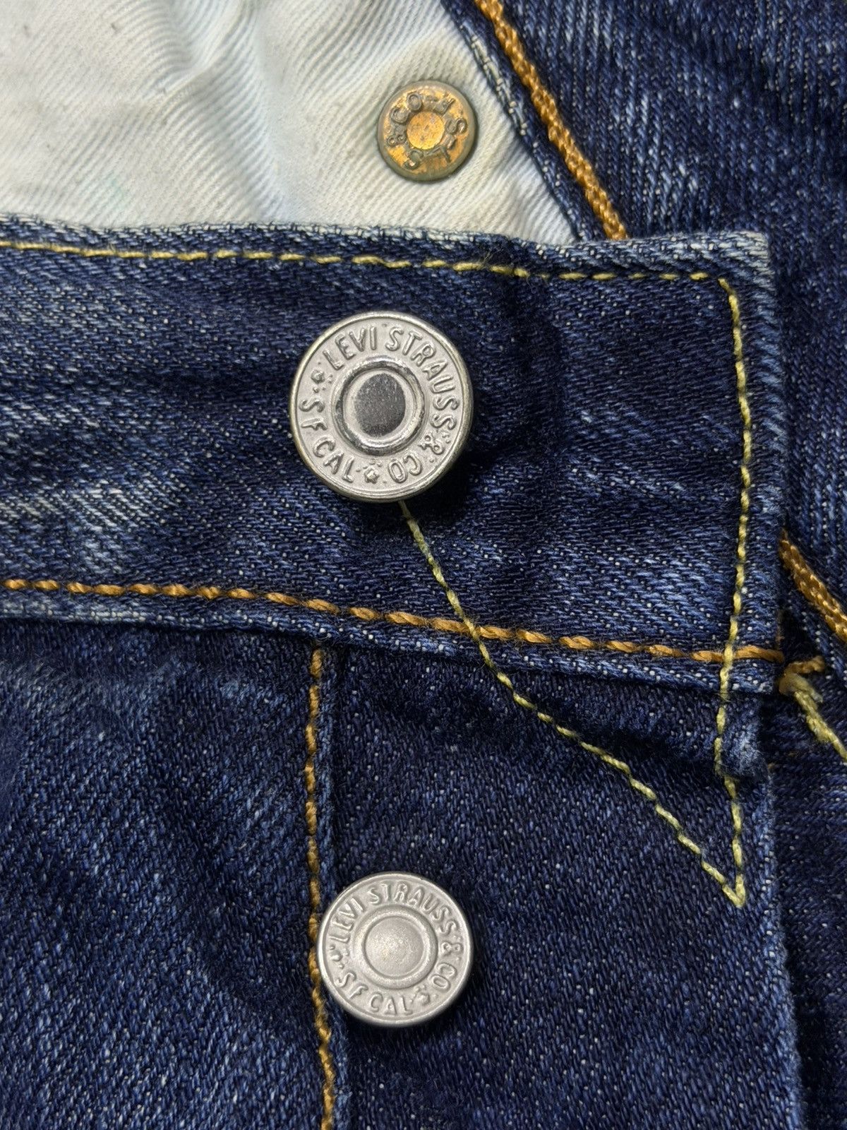 Levi's Vintage Levi’s 501 Denim Jeans | Regular Straight Fit | W34 Size US 34 / EU 50 - 12 Thumbnail