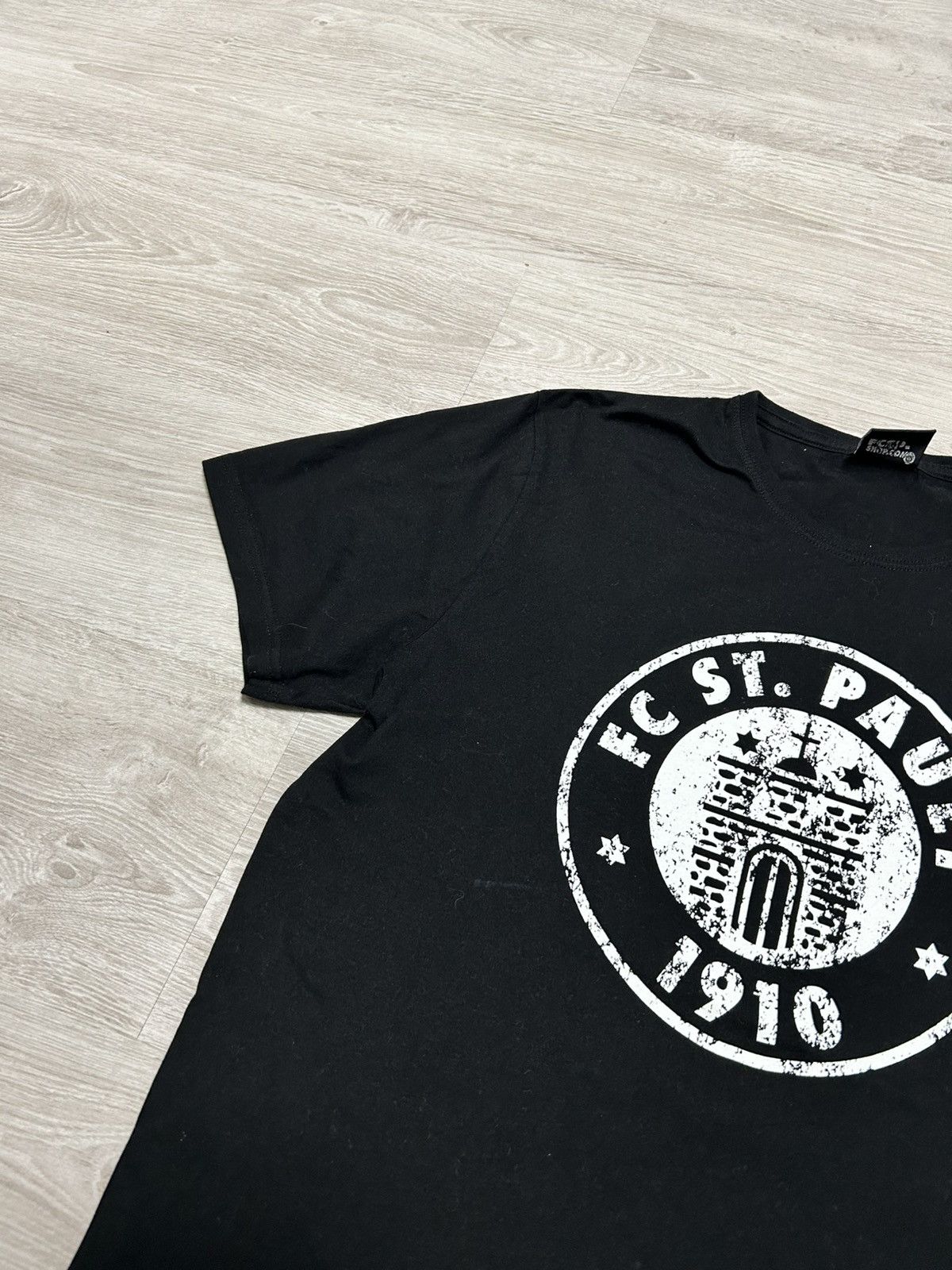 Other T-Shirt FC ST.Pauli 1910 big logo black style Size US L / EU 52-54 / 3 - 6 Thumbnail