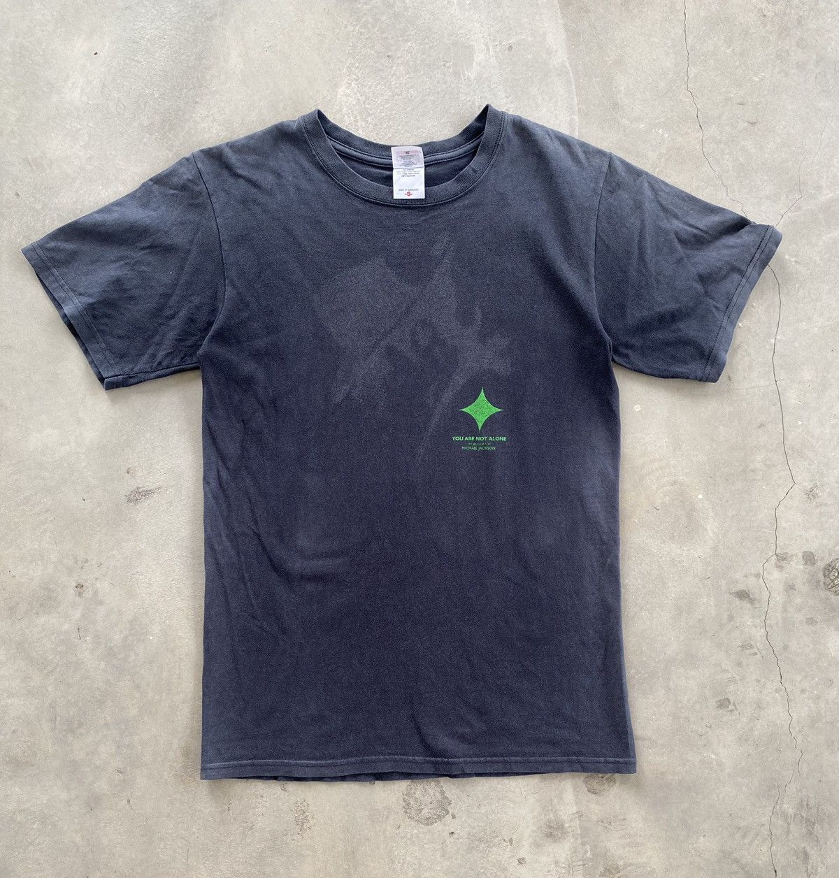 Anvil × Vintage VINTAGE MICHAEL JACKSON SUNFADED TEE Size US S / EU 44-46 / 1 - 1 Thumbnail