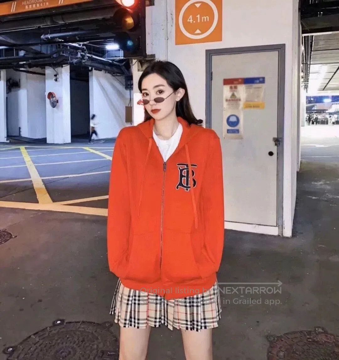 Burberry Burberry Classic TB Embroidered Hoodie. Size US XXL / EU 58 / 5 - 6 Thumbnail