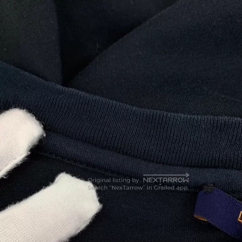 Louis Vuitton Louis Vuitton Black disc logo printed cotton crewneck T-sh Size US M / EU 48-50 / 2 - 9 Thumbnail