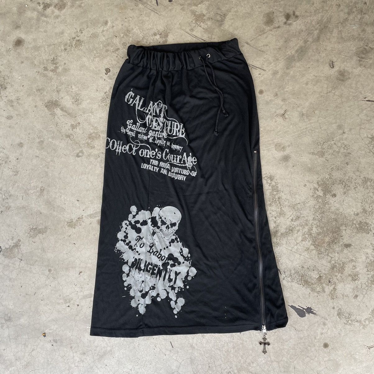 image of If Six Was Nine x Le Grande Bleu L G B Dig Deep Gothic Punk Lgb Ifsixwasnine Style Skirt in Black, 