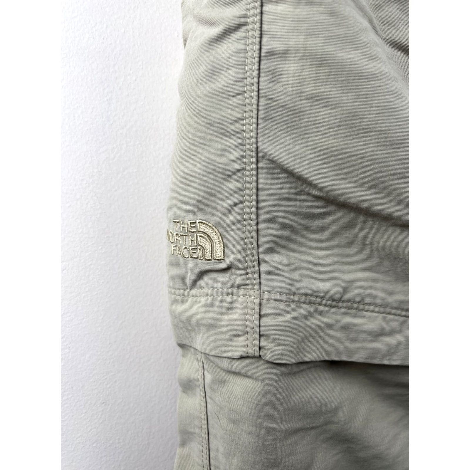 The North Face The North Face Convertible Pants Mens Medium Tan Nylon Hiking Outdoors Khakis Size US 31 - 6 Thumbnail