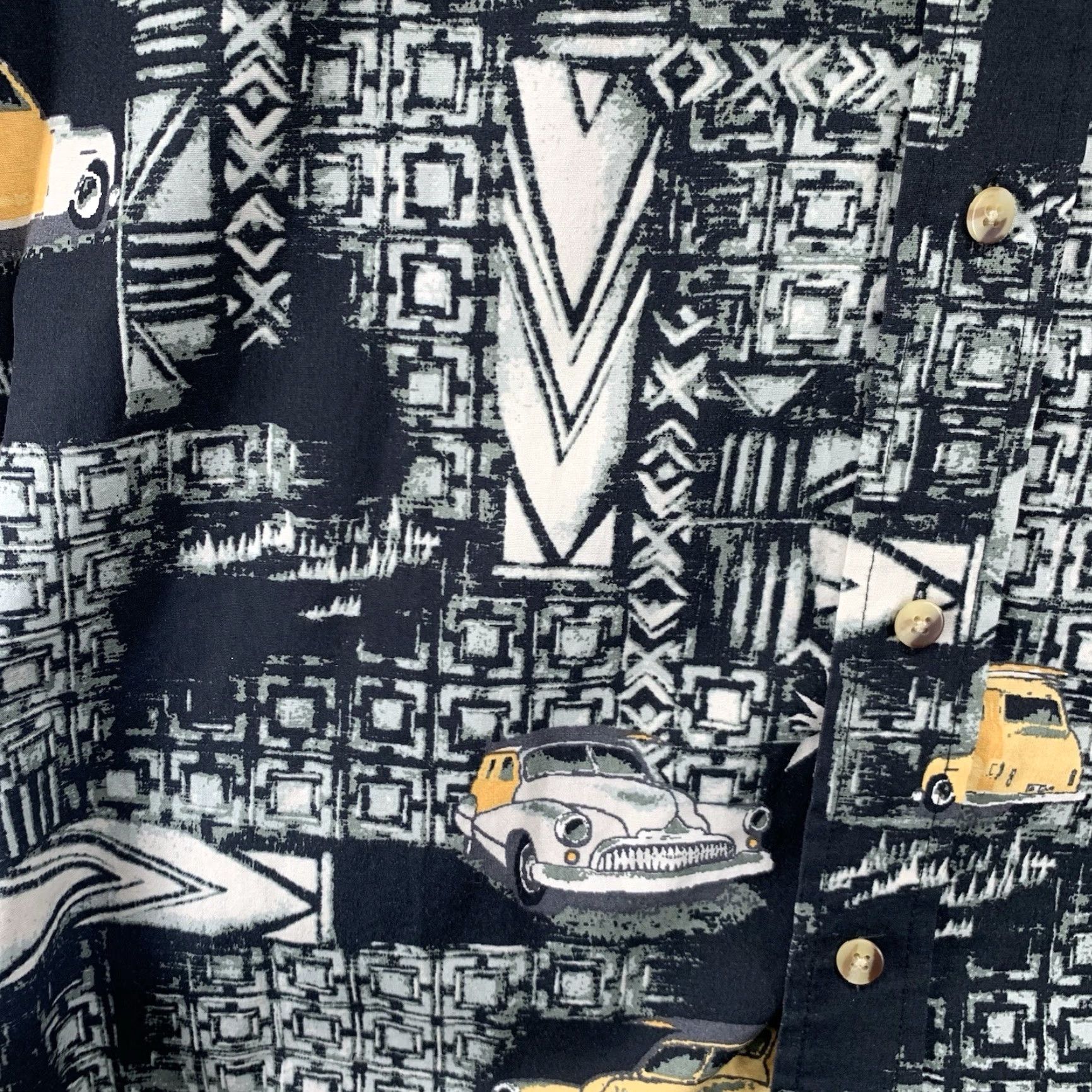 Vintage Vintage Natural Issue Men's Hawaiian Shirt 90s Cars Graphic All Cotton Short Sleeve Small Black Size US S / EU 44-46 / 1 - 6 Thumbnail