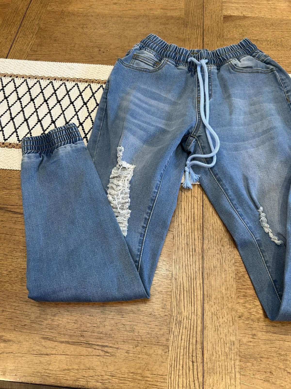 The Unbranded Brand Light Blue Distressed Denim Jogger Pants with Elastic Waist Size 26" / US 2 / IT 38 - 2 Thumbnail