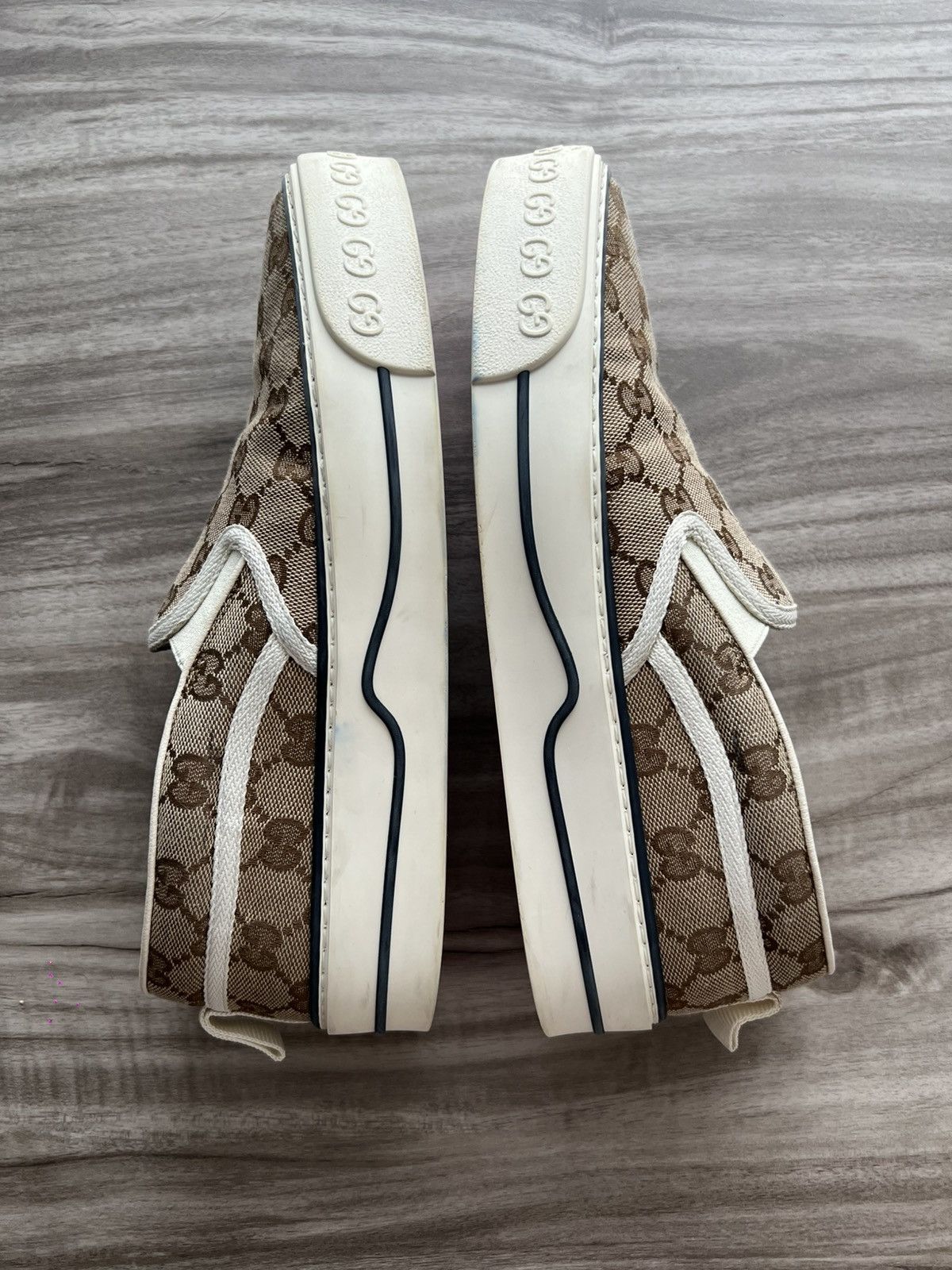 Gucci Gucci Tennis 1977 Beige Ebony Size 9 Men’s/ 10.5 Women’s Size US 9 / EU 42 - 2 Thumbnail