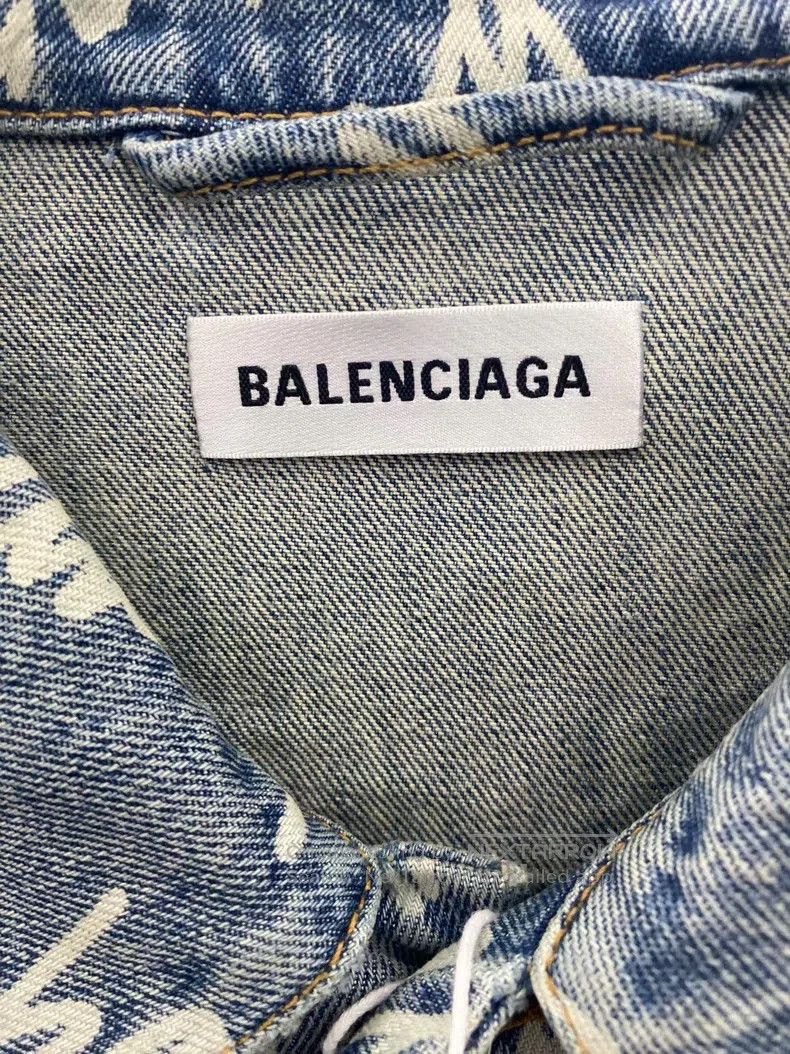 Balenciaga Balenciaga Blue logo full of logo wash jeans jacket coat Size XXS / US 00 / IT 34 - 3 Thumbnail