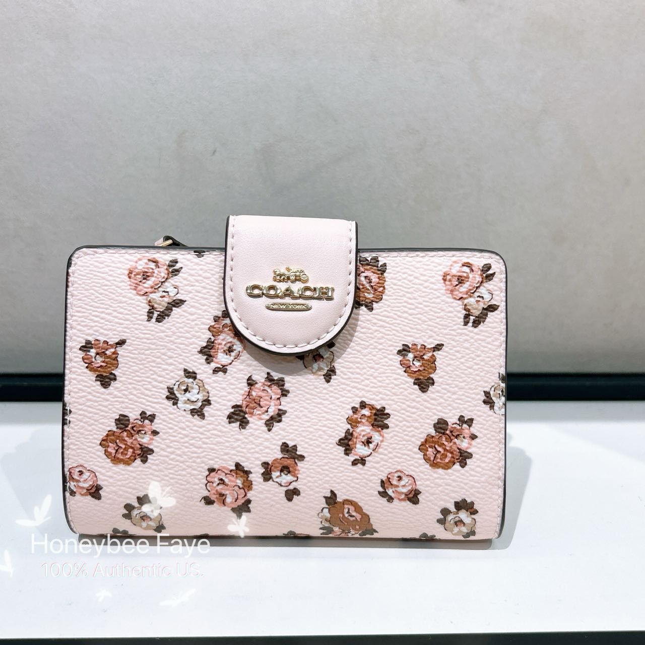 Coach Medium Corner Zip Wallet With Rosette Print CZ343 Size ONE SIZE - 1 Thumbnail