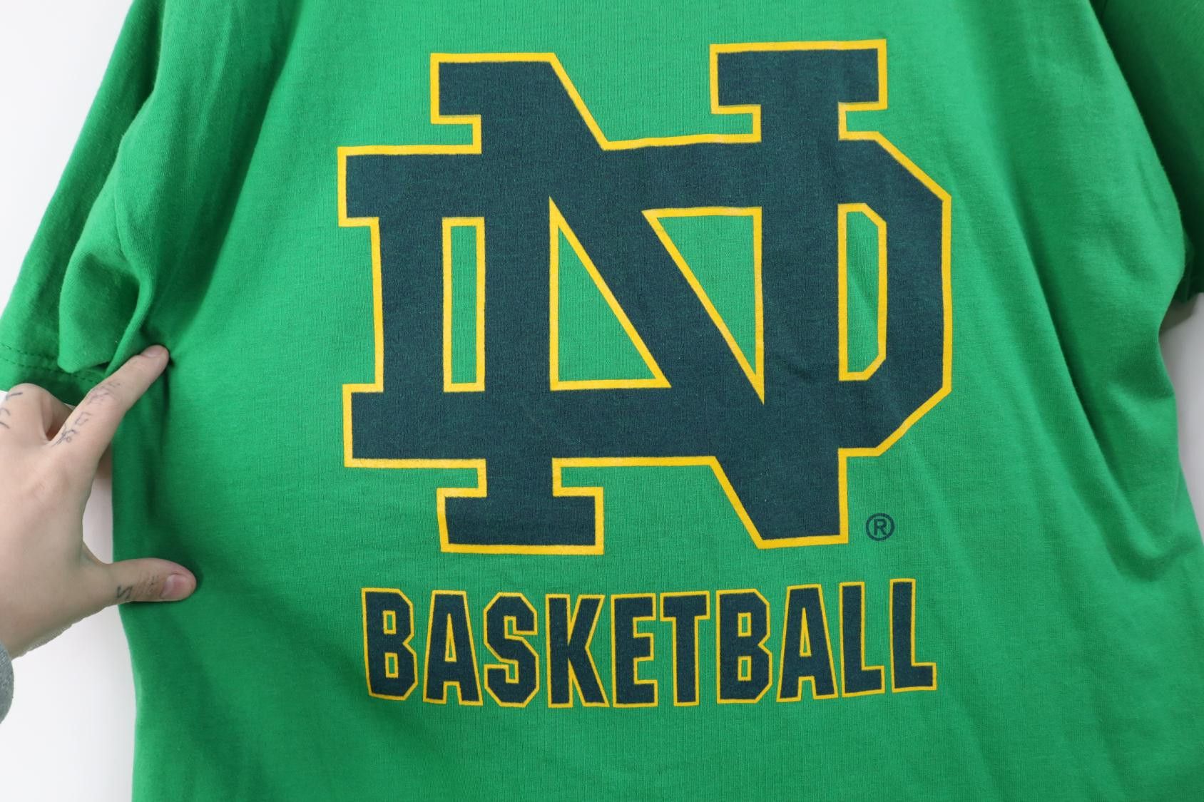 Vintage Vinage 90s Y2K Notre Dame University Basketball T-Shirt Size US XL / EU 56 / 4 - 4 Thumbnail