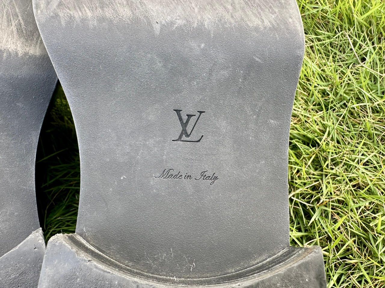 Louis Vuitton Authentic Louis Vuitton Oversized Chain Academy Flat Loafers Size US 5 / EU 37 - 8 Thumbnail