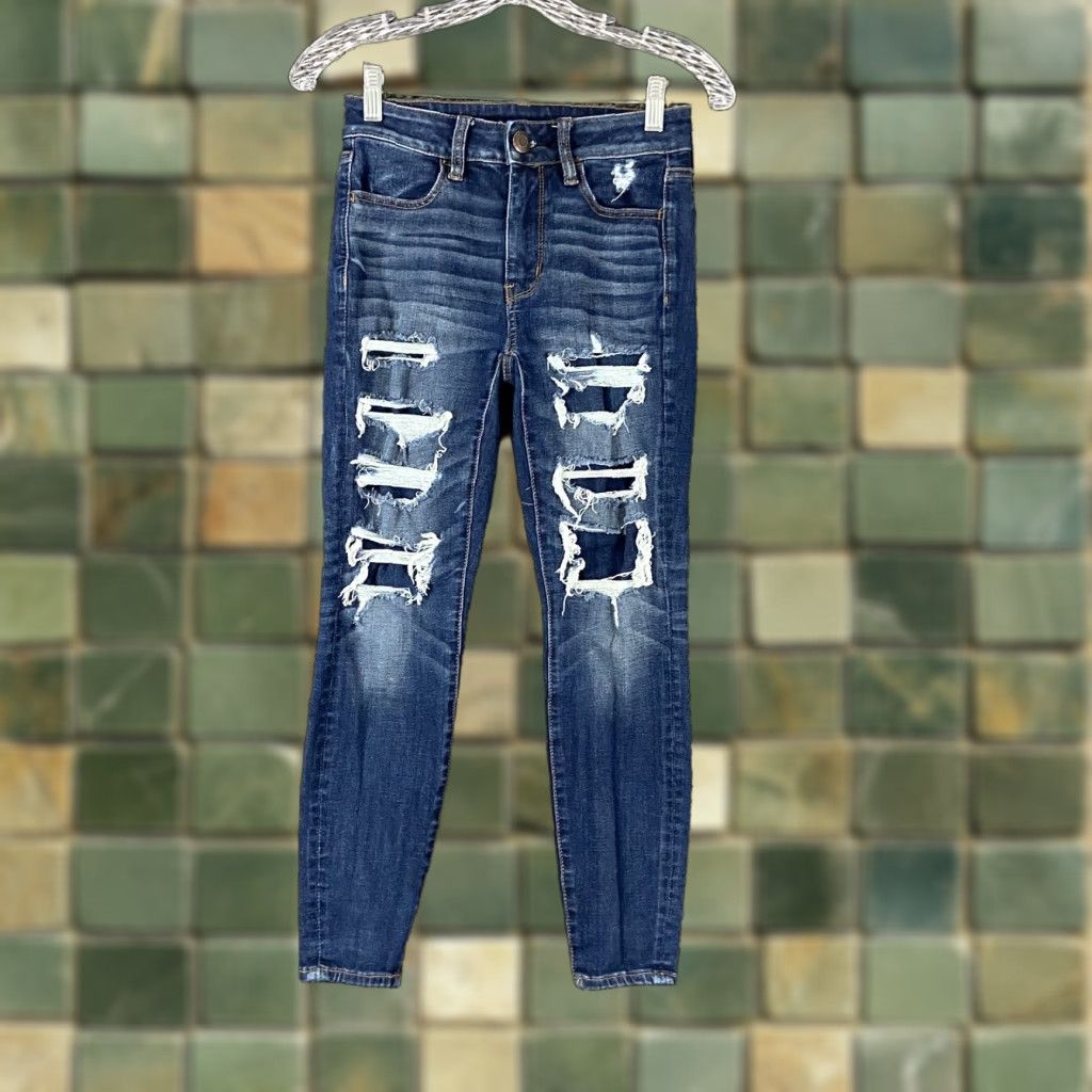American Eagle Outfitters VINTAGE American Eagle Jeggings Women’s 2X-Short Blue Stretch High-Rise Distressed Jeans Size 40" / US 18 - 1 Thumbnail