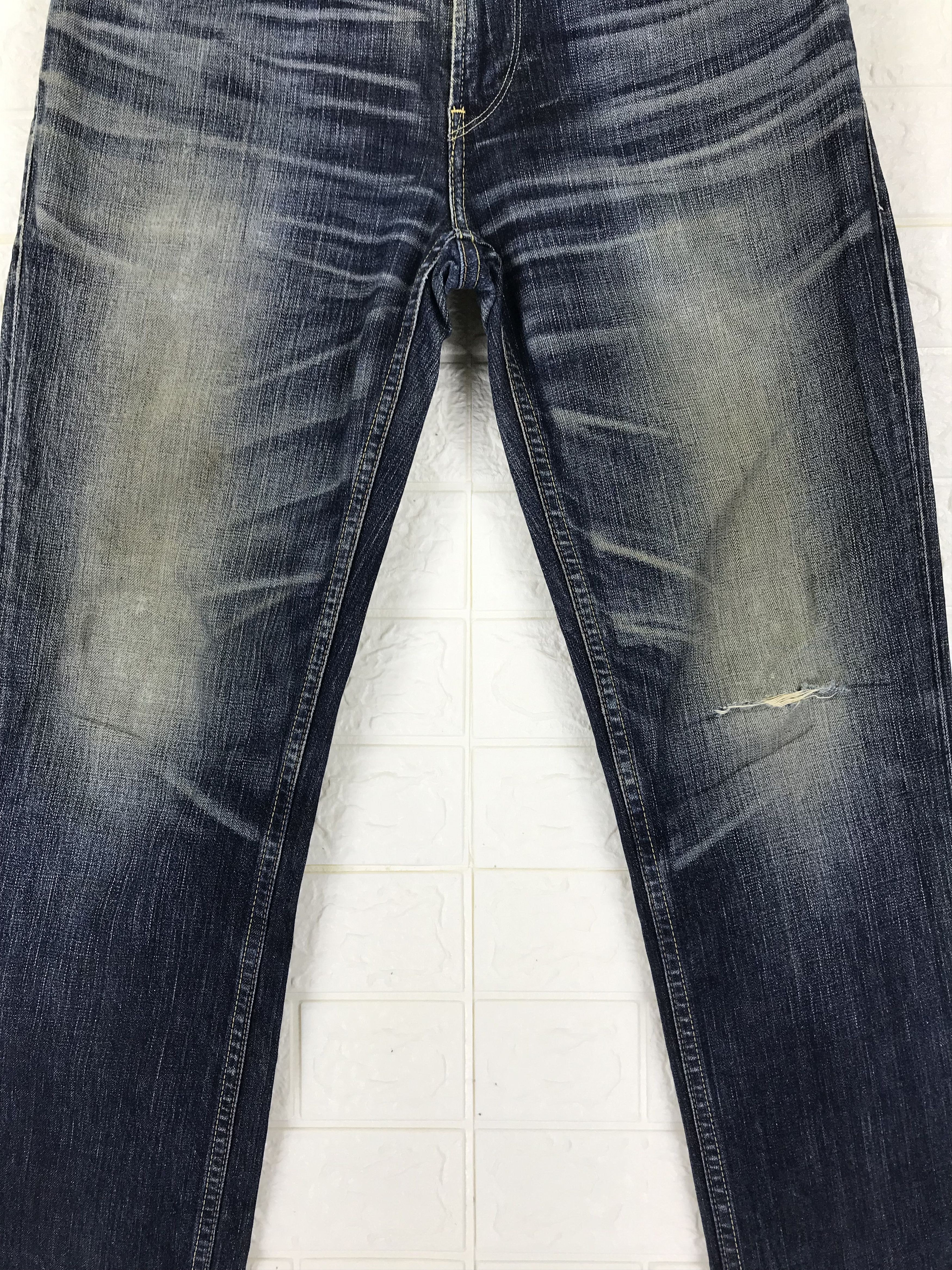 Levi's Vintage Levi's 511 Buckle Back Jeans Distressed Denim Size US 32 / EU 48 - 7 Thumbnail