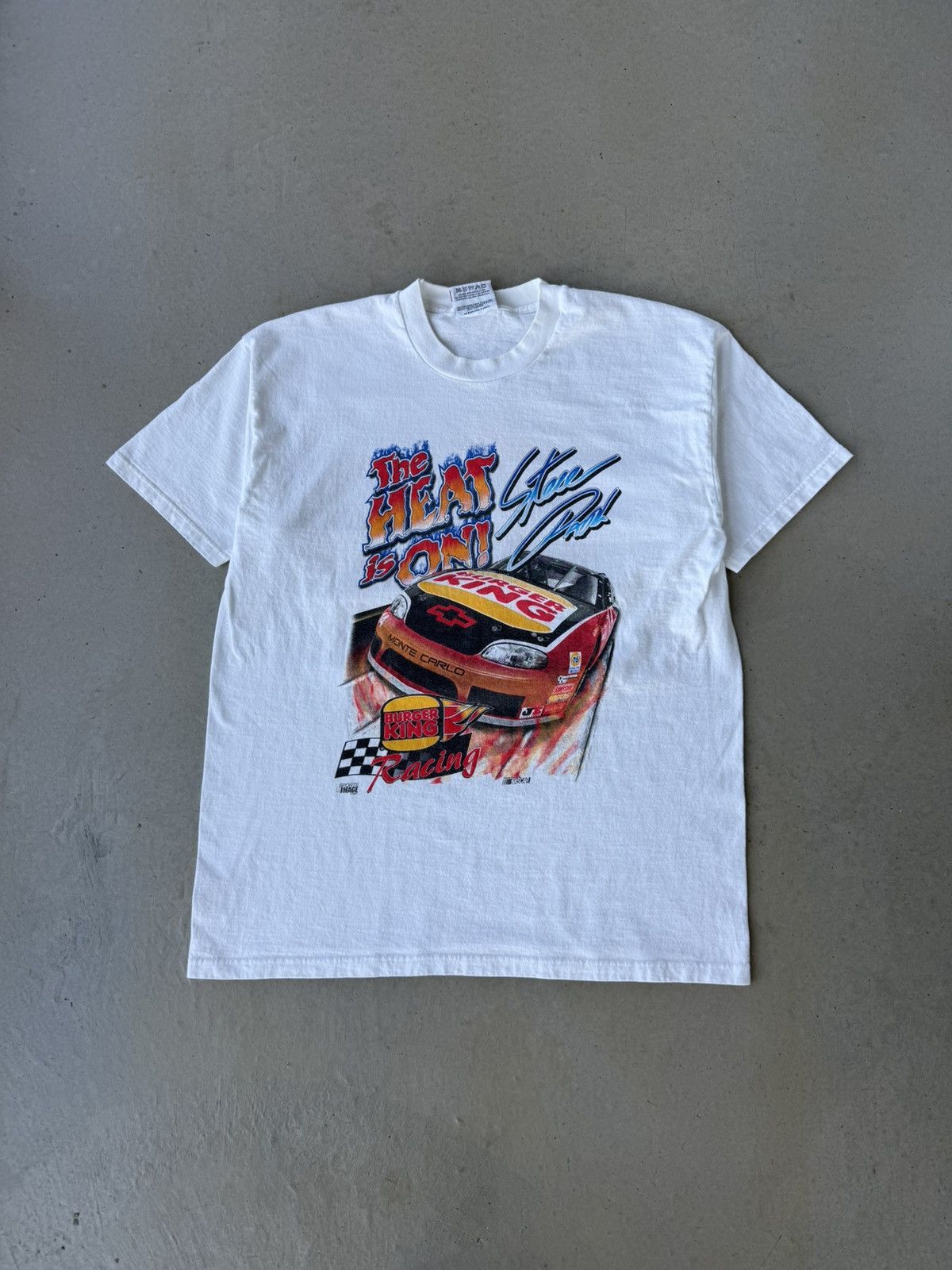 NASCAR Vintage 90s The Heat Is On NASCAR Burger among Racing Tee Size US XL / EU 56 / 4 - 1 Thumbnail