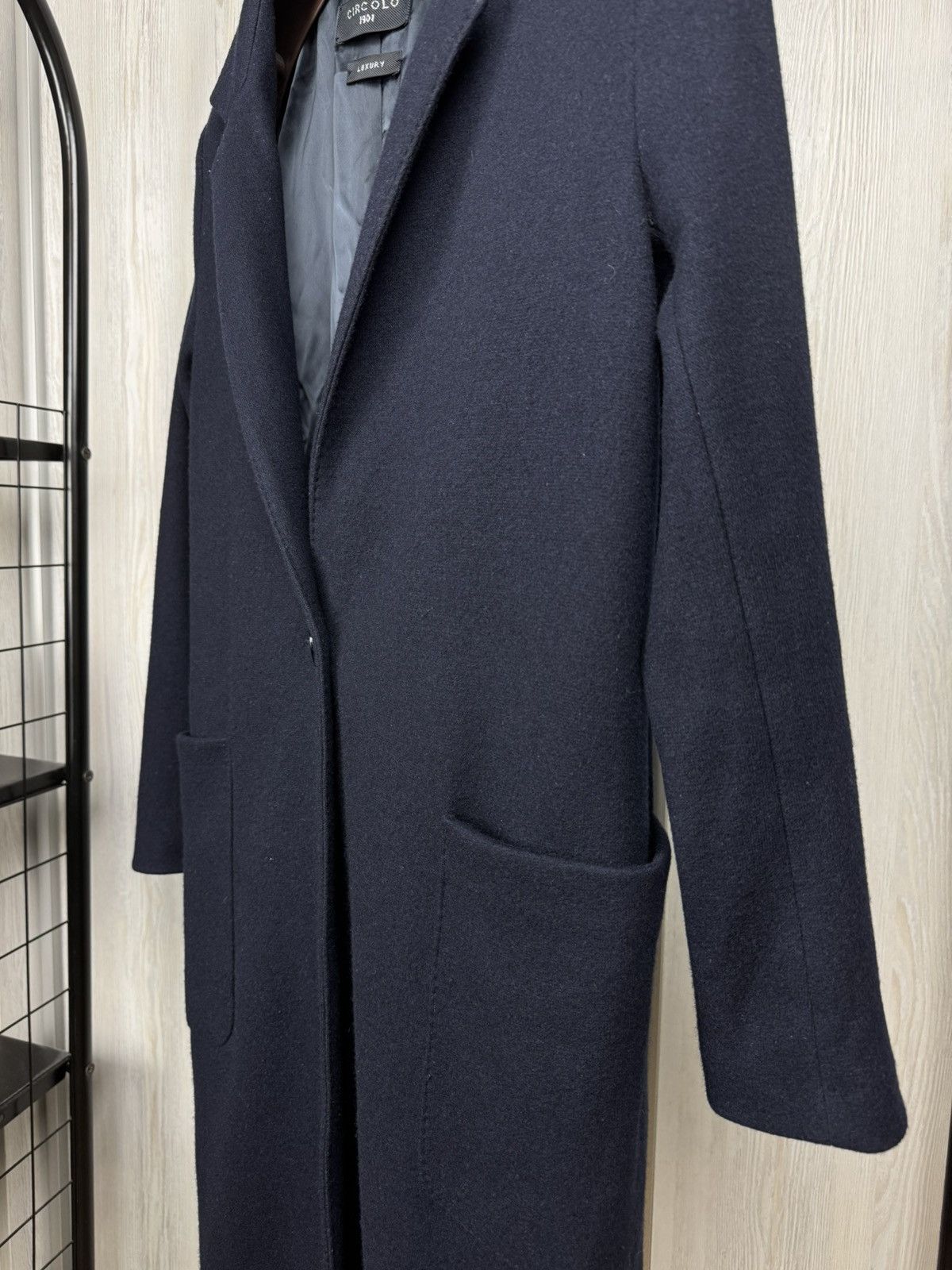 Circolo 1901 Circolo 1901 Luxury wool cashmere 1 button navy blue coat Size S / US 4 / IT 40 - 7 Thumbnail