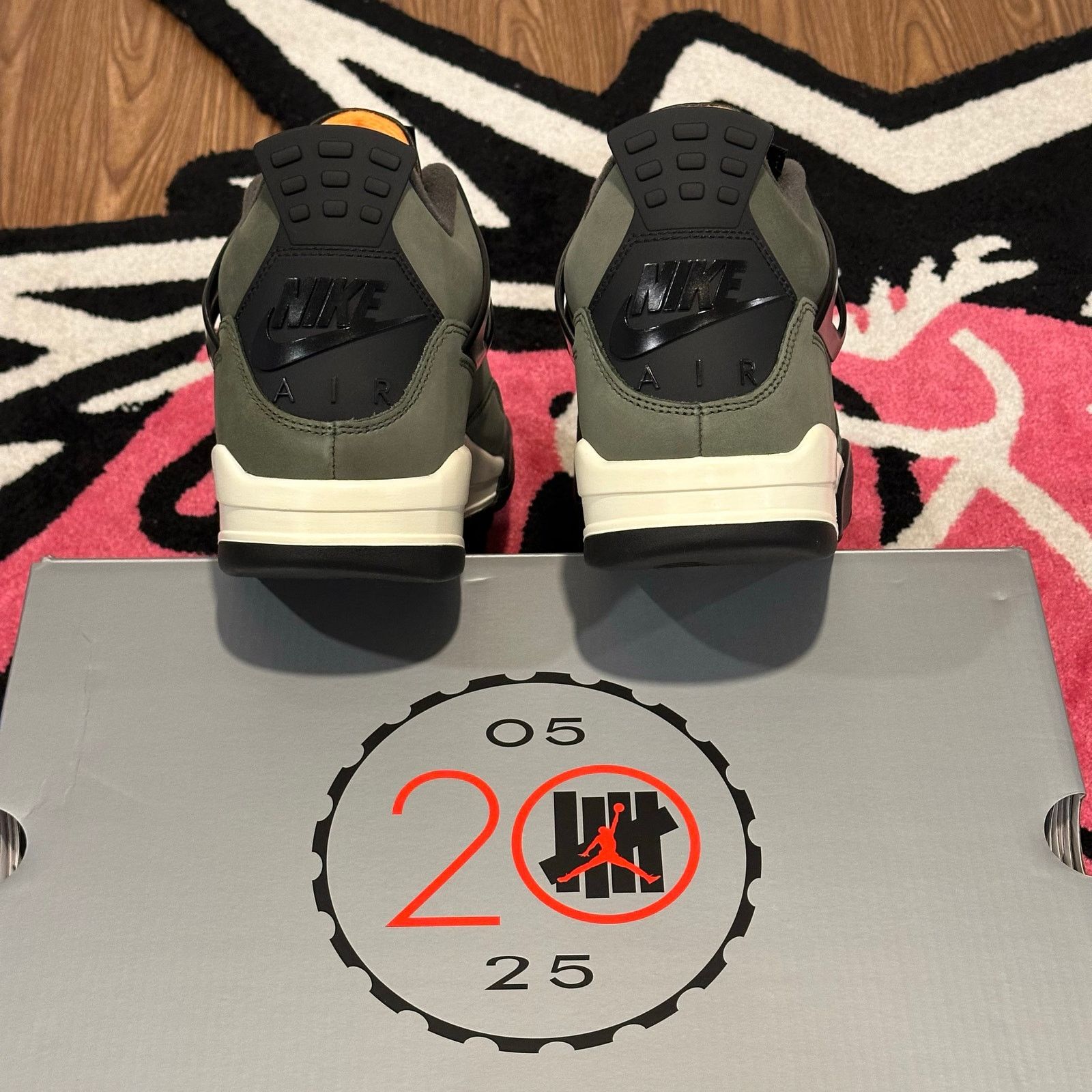 Nike Undefeated Nike x Jordan 4 Retro OG Size 11 (Brand New) Size US 11 / EU 44 - 8 Thumbnail