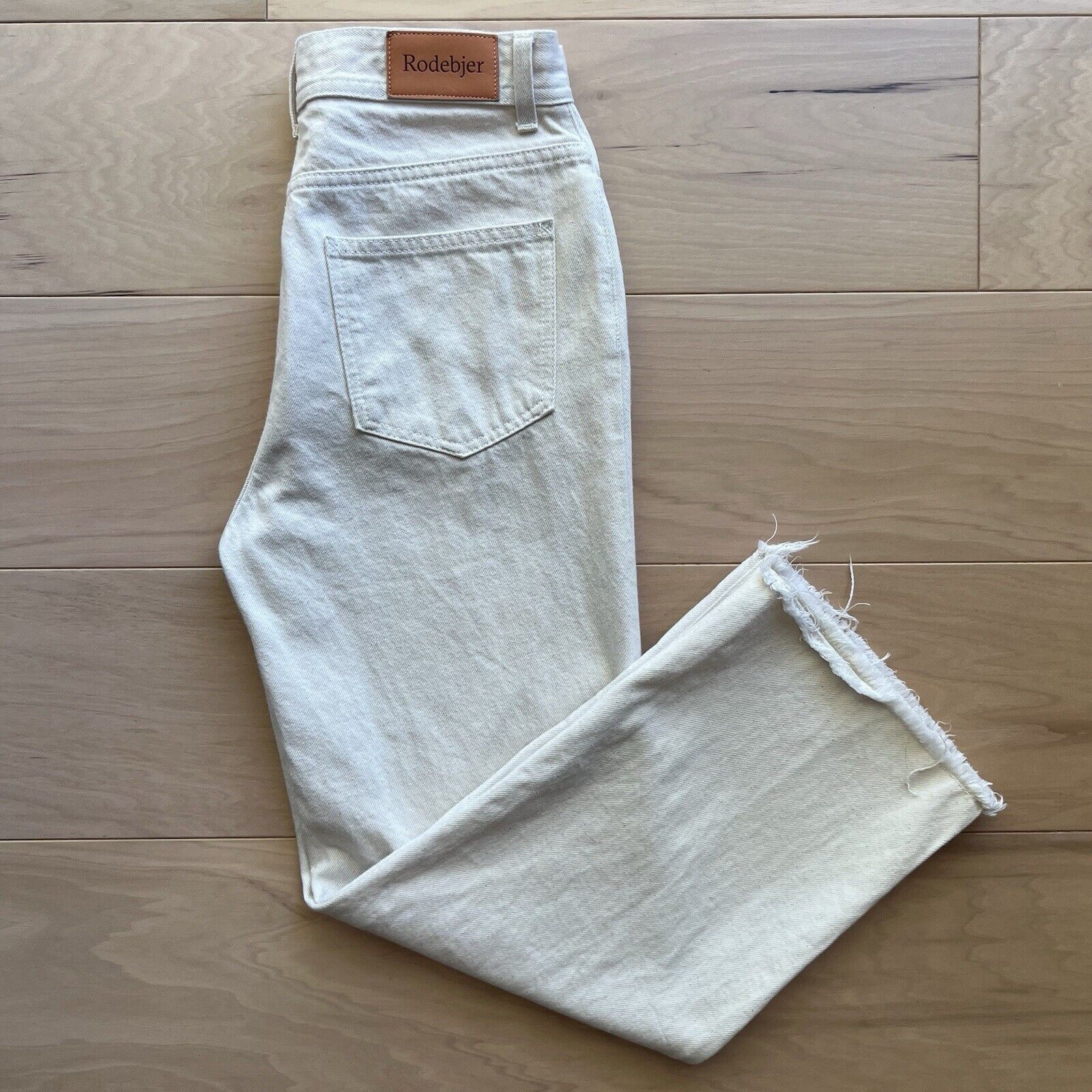 Rodebjer Rodebjer Farrah Jeans Women's 28 Cream Straight Fit Glam Size 28" / US 6 / IT 42 - 2 Thumbnail