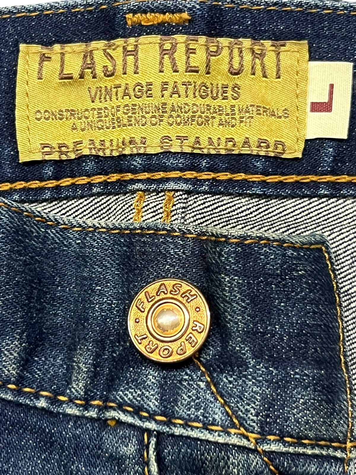 Japanese Brand Flash Report Vintage Japan - Faded Blue Wash Style Jeans Size US 35 - 9 Thumbnail