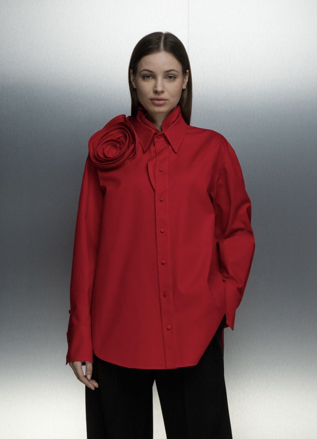 Valentino Valentino - Floral Appliqué- Poplin Cotton Oversized shirt Size XS / US 0-2 / IT 36-38 - 1 Thumbnail