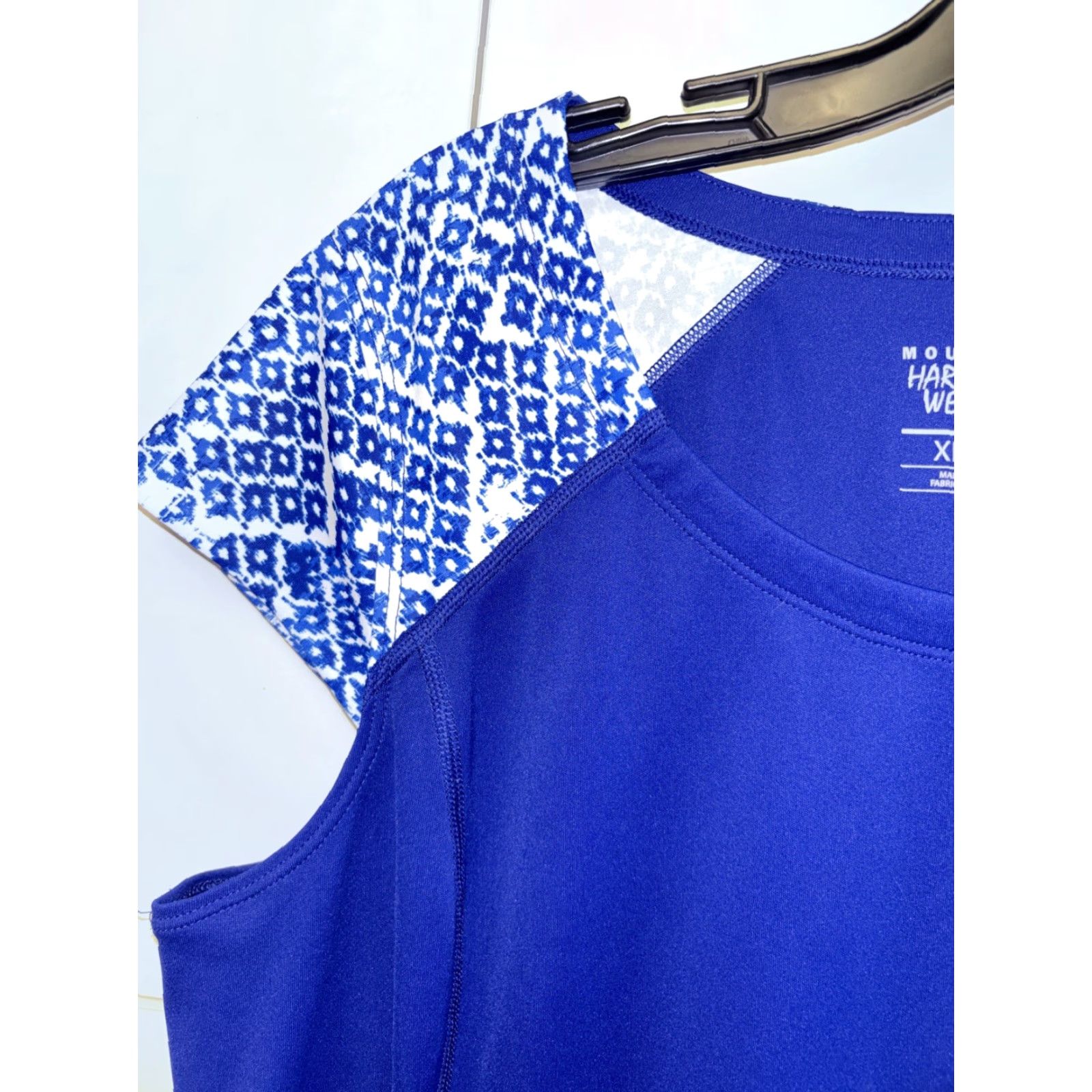 Mountain Hardwear VINTAGE not applicable, so: Mountain Hardwear River Gorge T-Shirt Women XL Blue Pocket Short Sleeve Zip Size 40" / US 18 - 4 Thumbnail