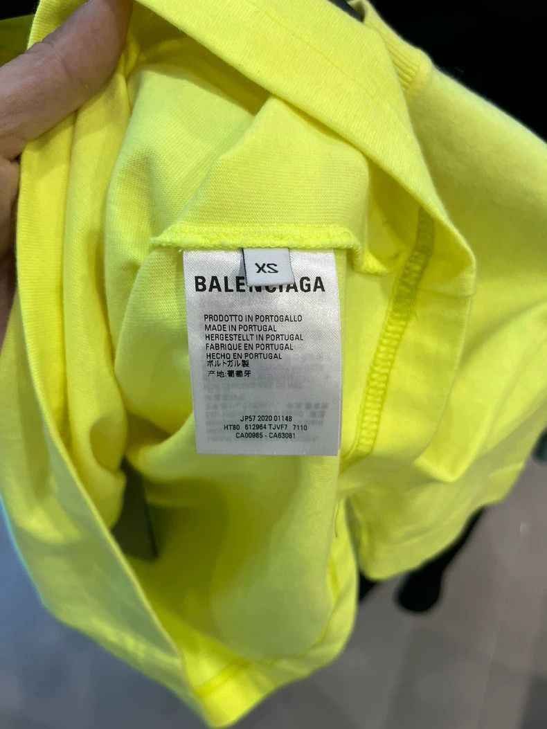 Balenciaga Balenciaga Fluorescent Yellow Cola Women's Short Sleeve 250 Size XS / US 0-2 / IT 36-38 - 4 Thumbnail